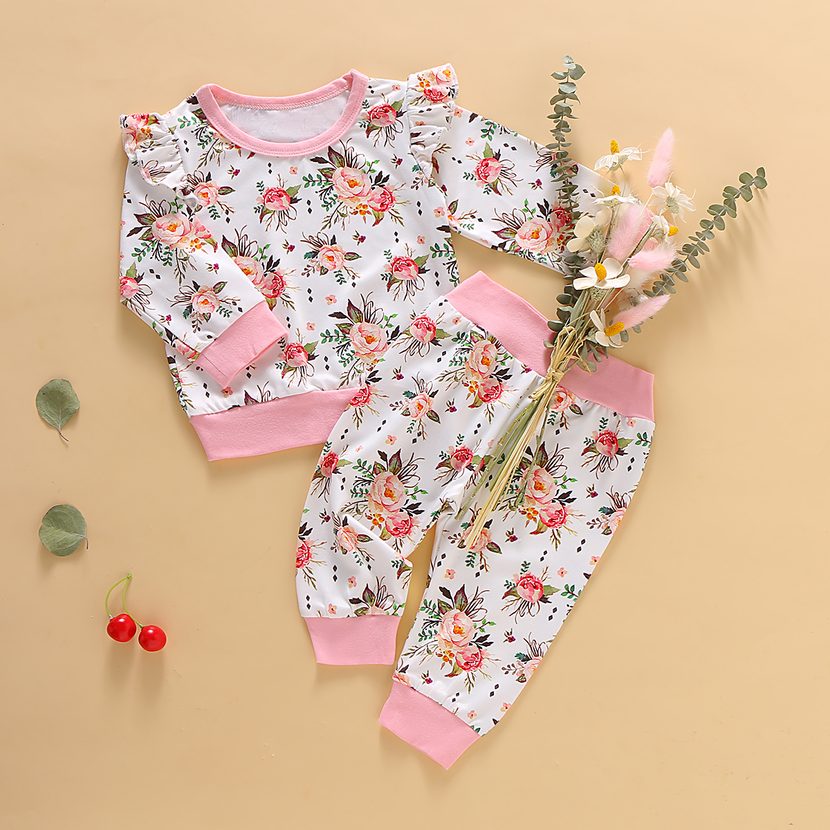 

Baby / Toddler Sweet Flower Print Flutter-sleeve Top and Pants Set