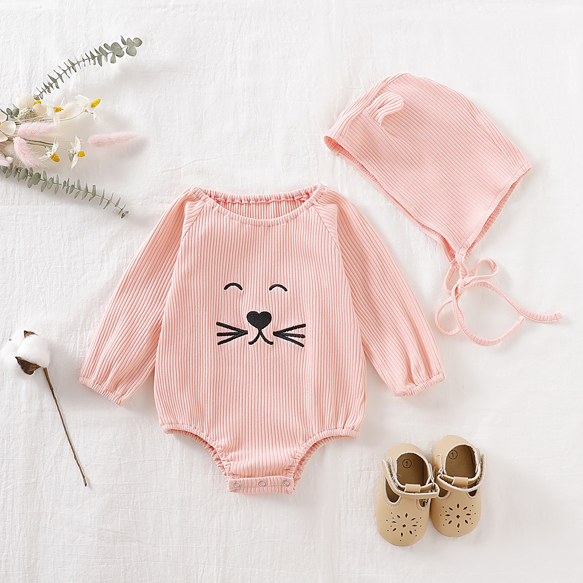 

Baby Girl Solid Cute Lion Print Long-sleeve Romper and Hat