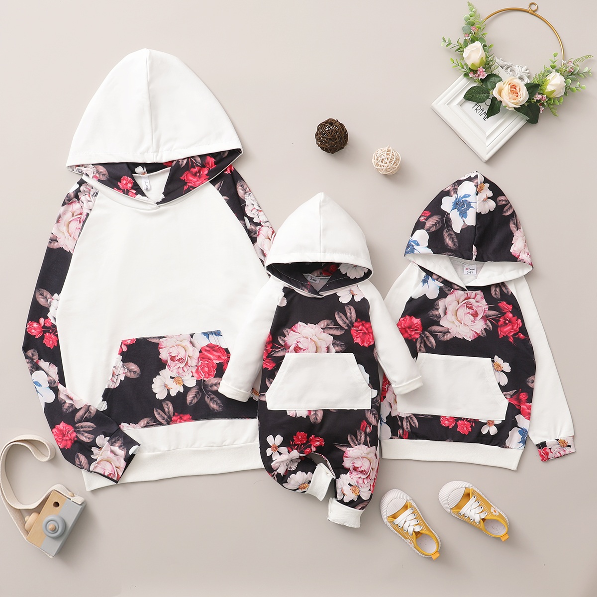 

Floral Splice Print 100% Cotton Hoodies Sweatshirts for Mom and Me