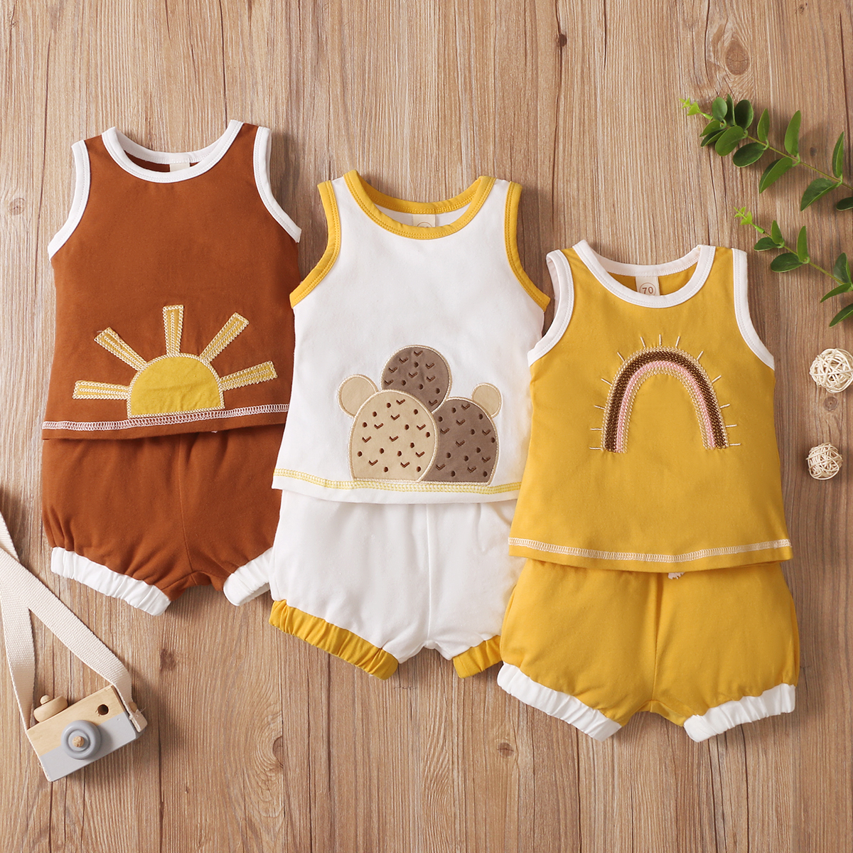 

2pcs Sun Rainbow Cactus Applique Sleeveless Baby Set