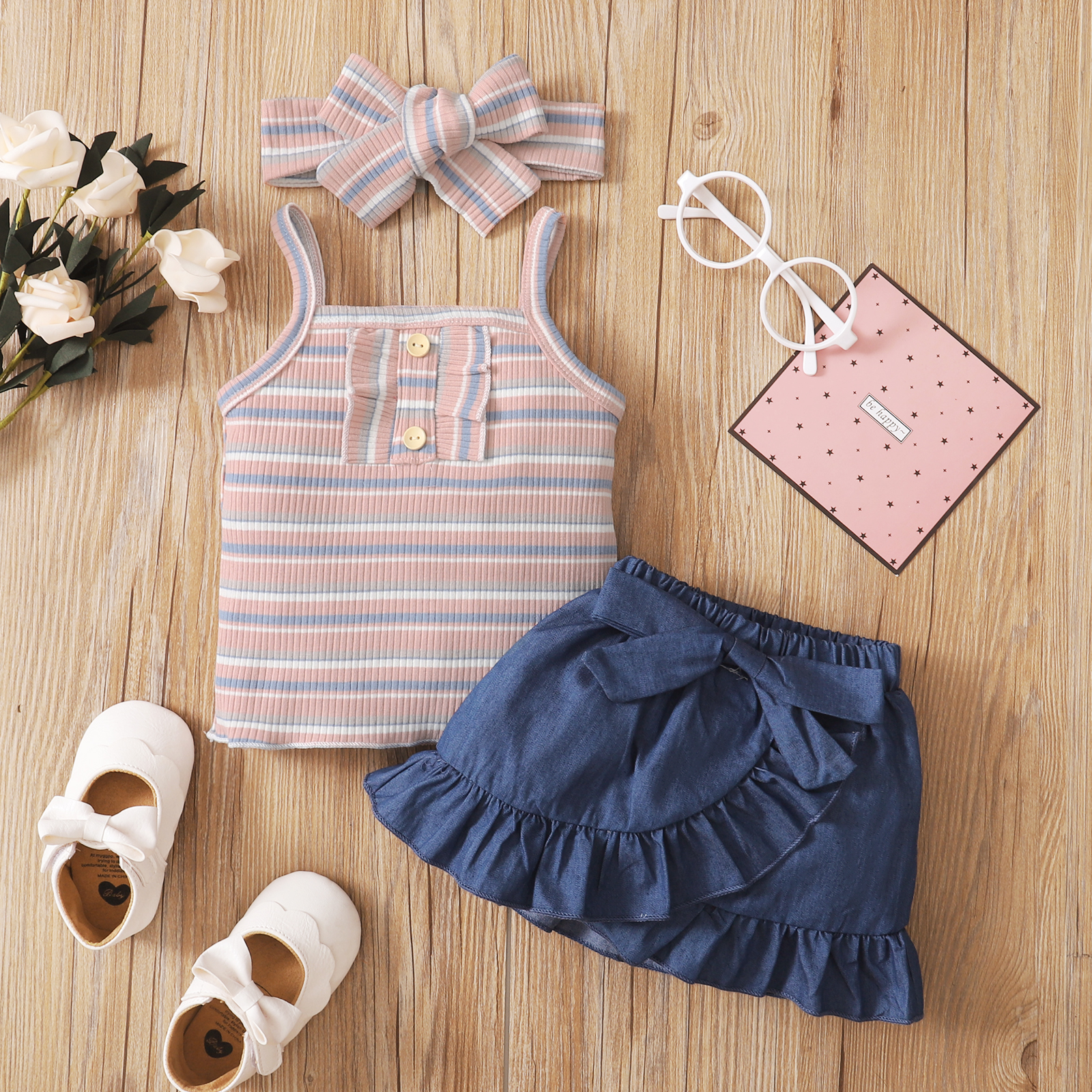 

3pcs Stripe Print Ruffle and Bowknot Decor Sleeveless Baby Set