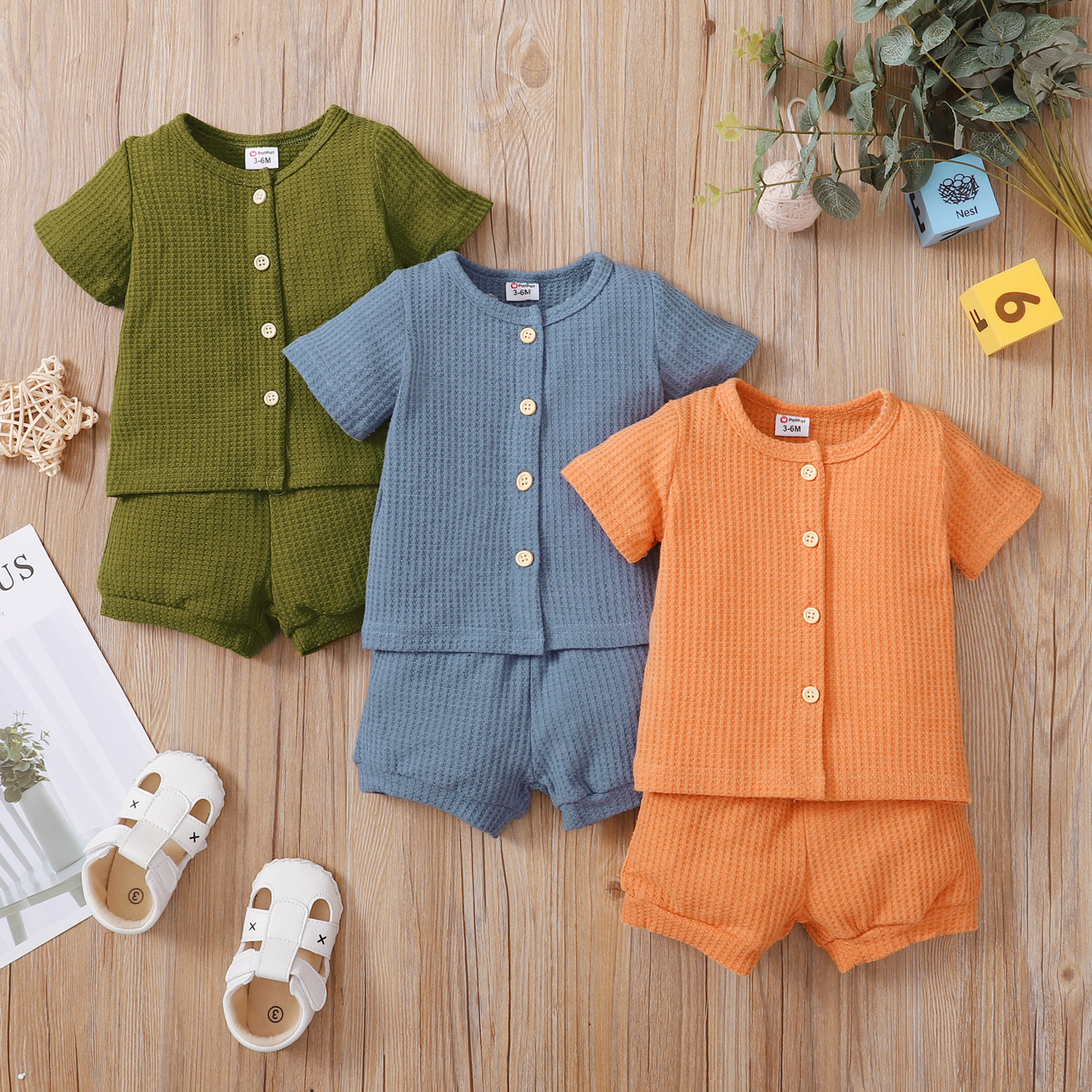 

2pcs Solid Waffle Short-sleeve Baby Set