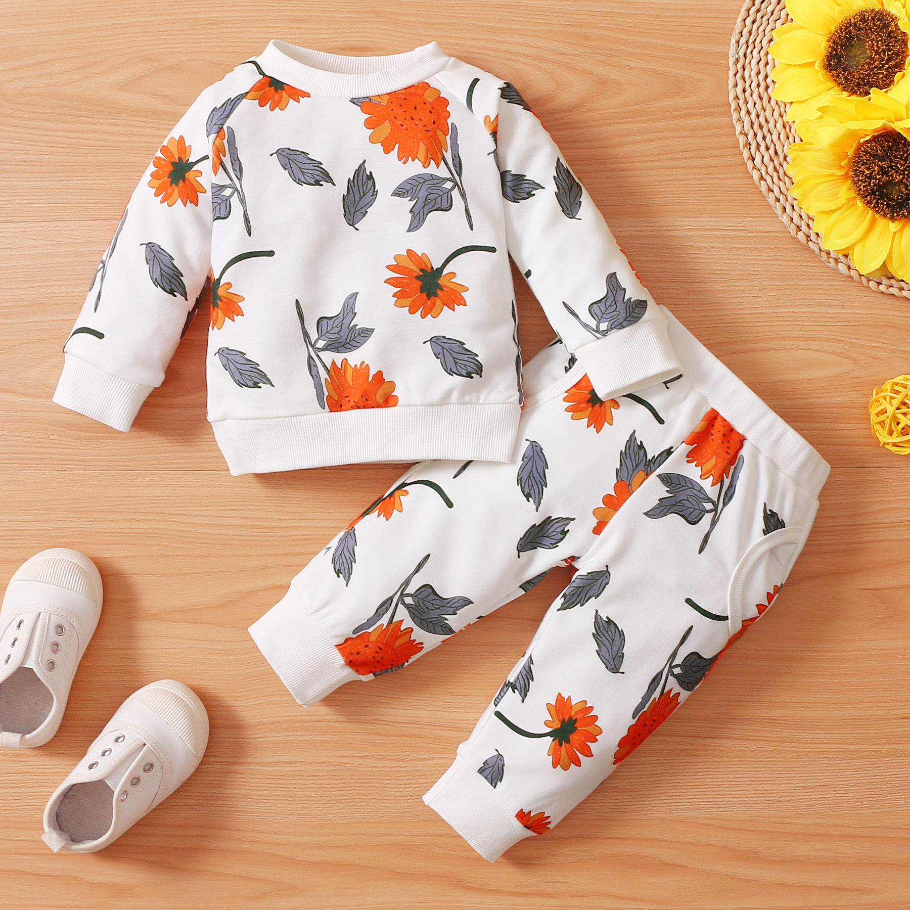 

2-piece Toddler Girl Floral Print Pullover Sweatshirt and Elasticized Pants Set