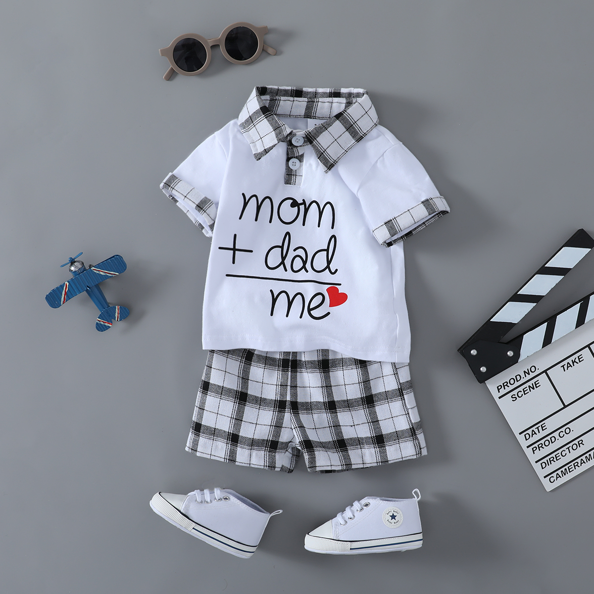 

2pcs Baby Boy/Girl 95% Cotton Short-sleeve Letter Print Black and White Plaid Top with Shorts Set