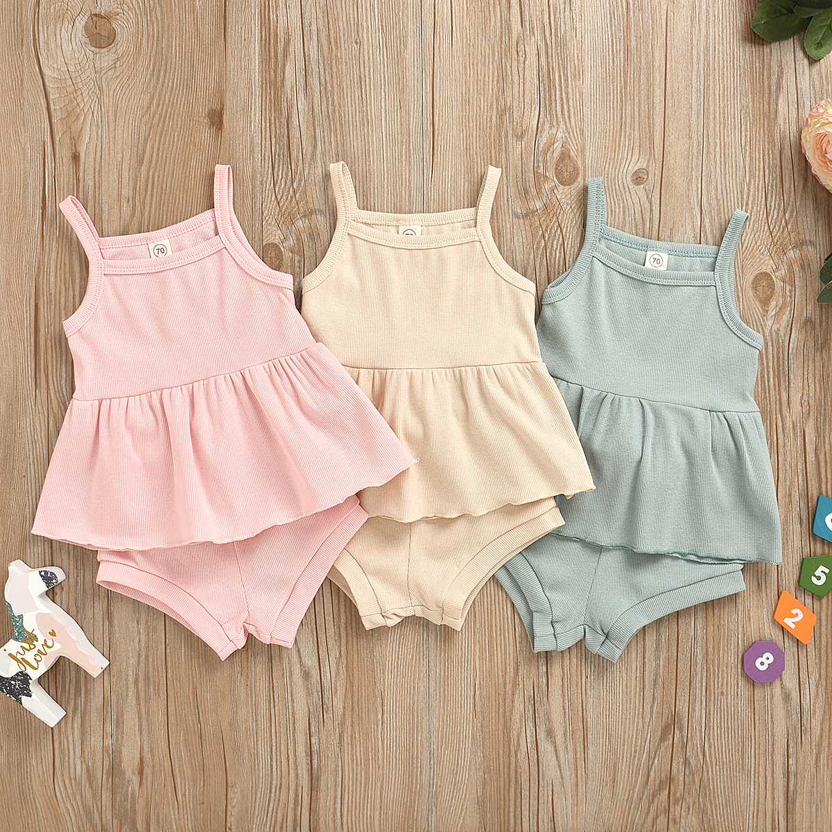 

Baby Girl Solid Sling Top and Shorts Set