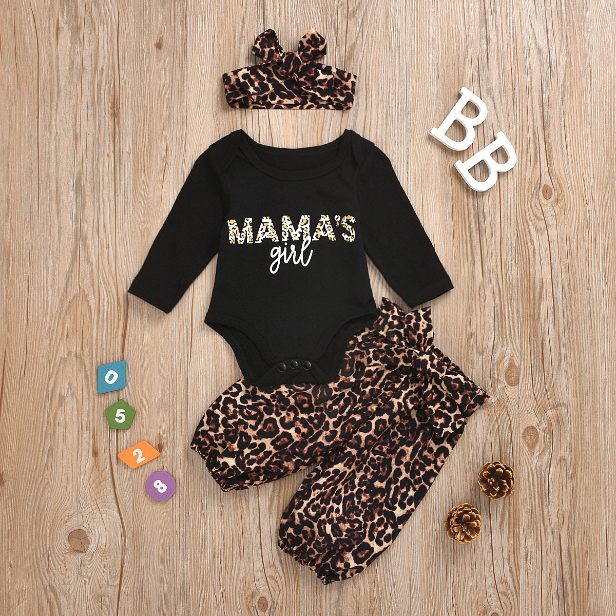 

3pcs Leopard and Letter Print Long-sleeve Baby Set