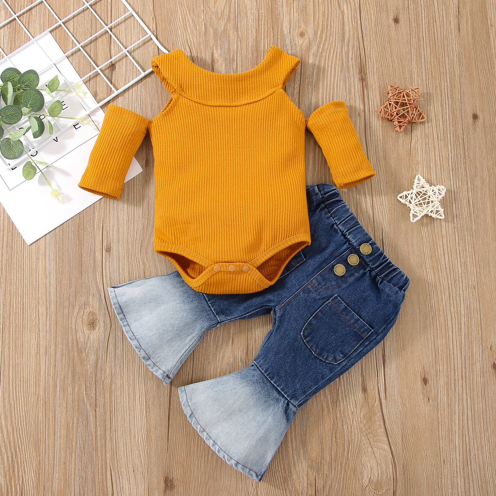 

2pcs Baby Girl Solid Ribbed Cold Shoulder 3/4 Sleeve Romper and Bell Bottom Denim Jeans Set