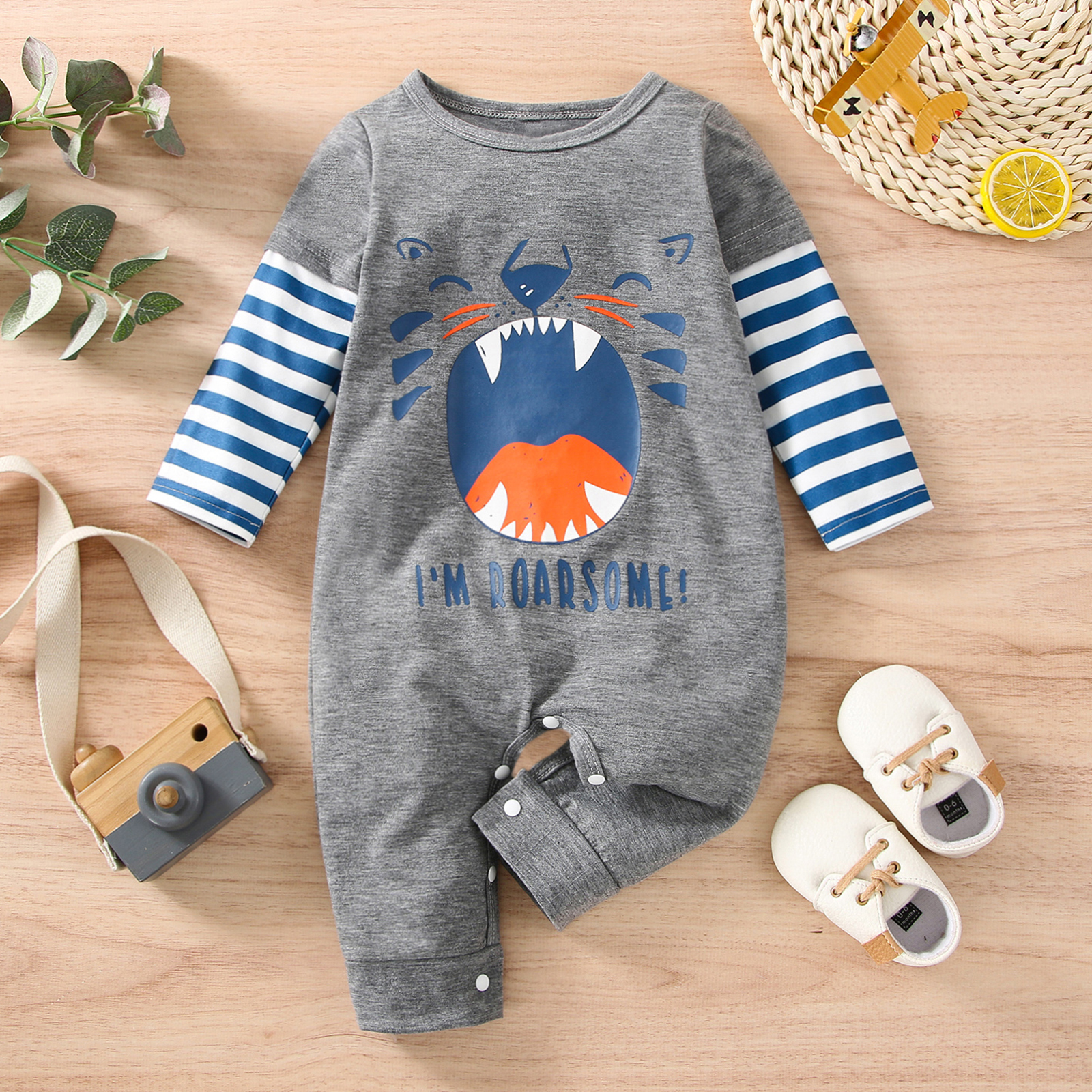 

Baby Boy Cartoon Animal and Letter Print Striped Long-sleeve Jumpsuit