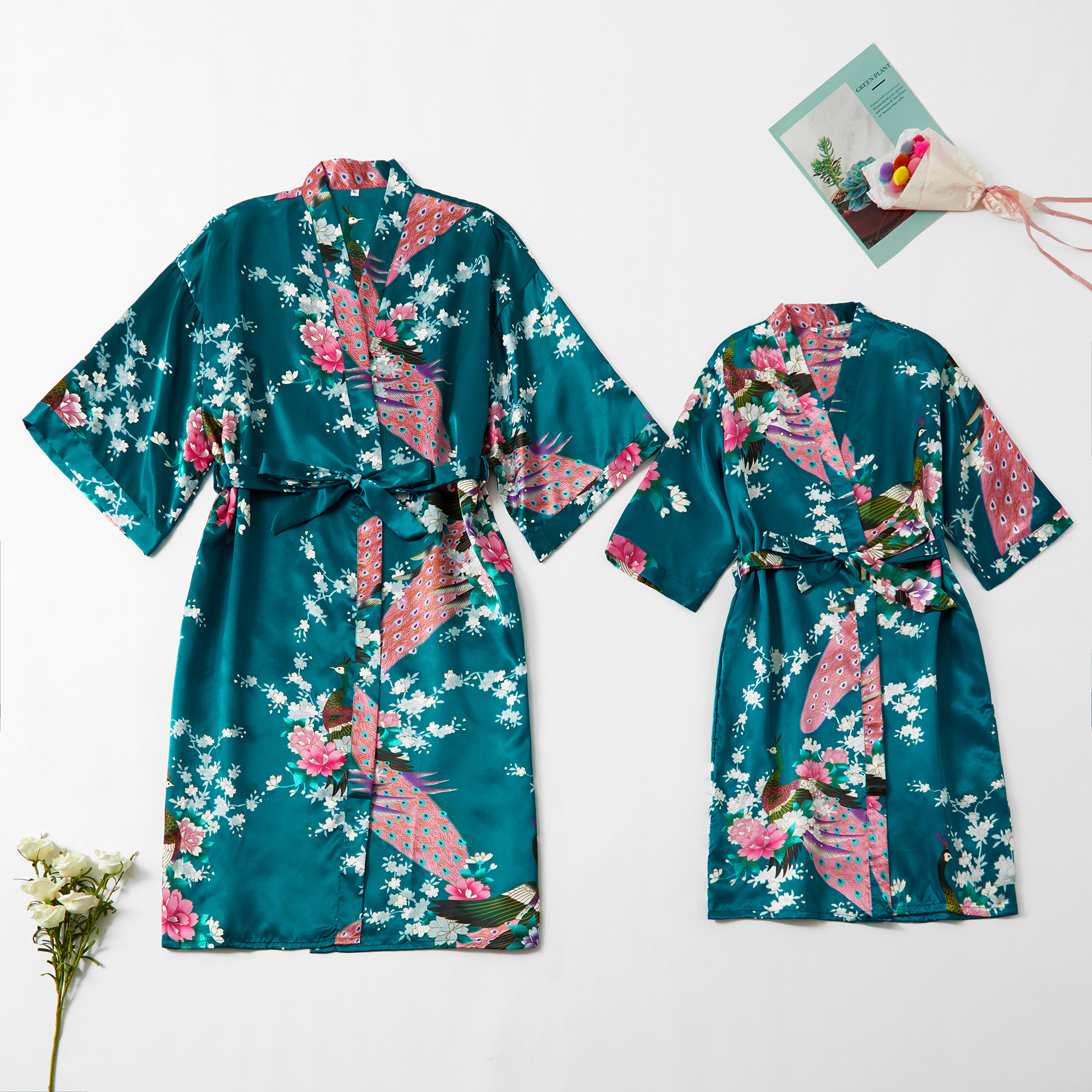 

Peacock and Floral Print Sleepwear for Mom and Me