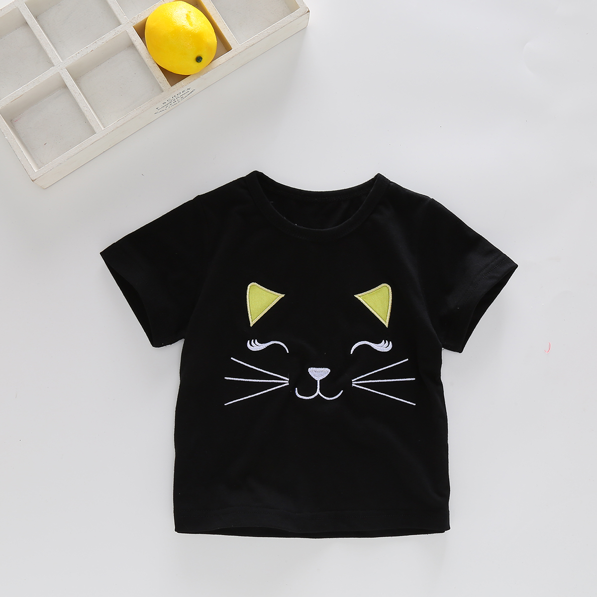 

Black Cat Embroidery Short-sleeve Top