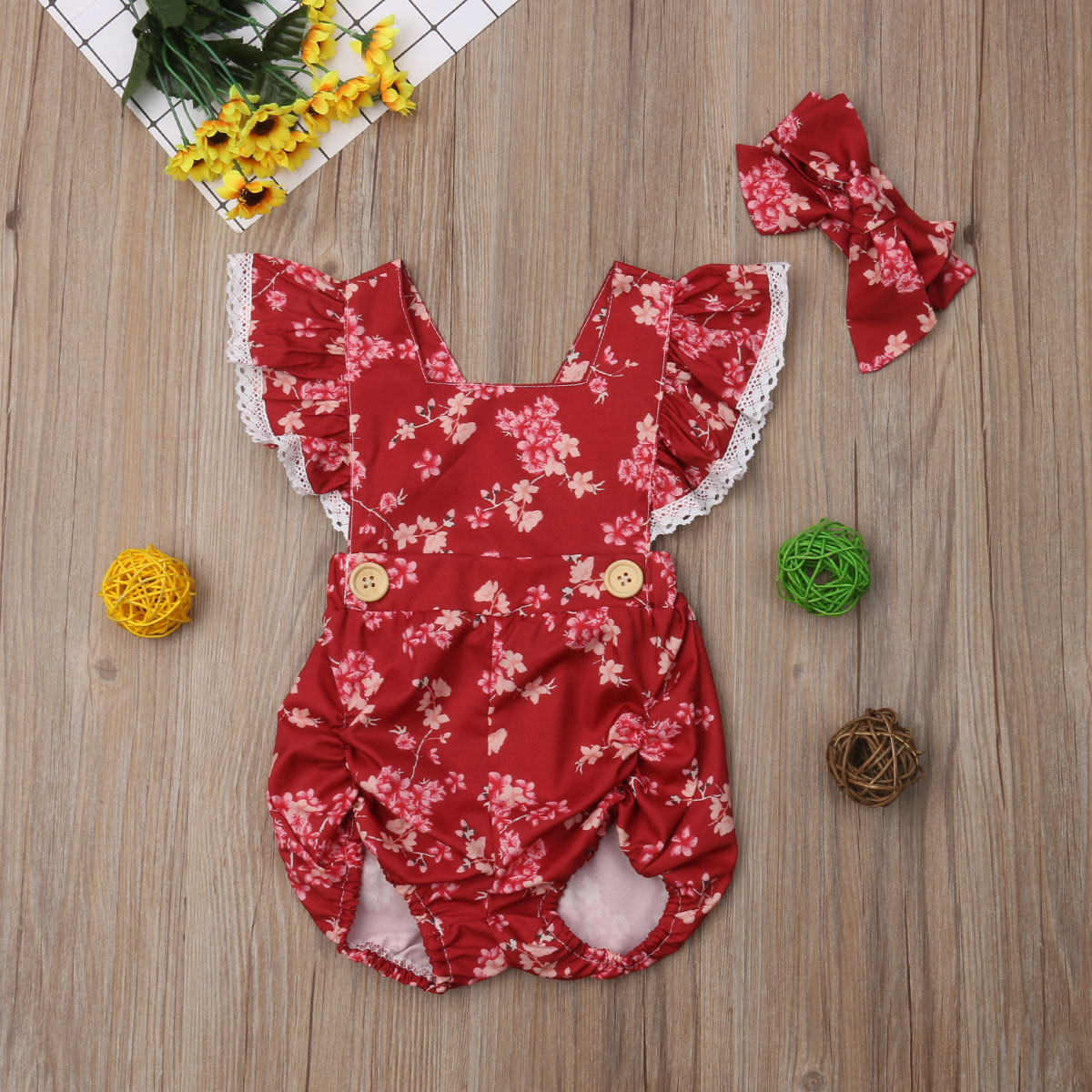 

Baby Flutter-sleeve Floral Bodysuit and Headband