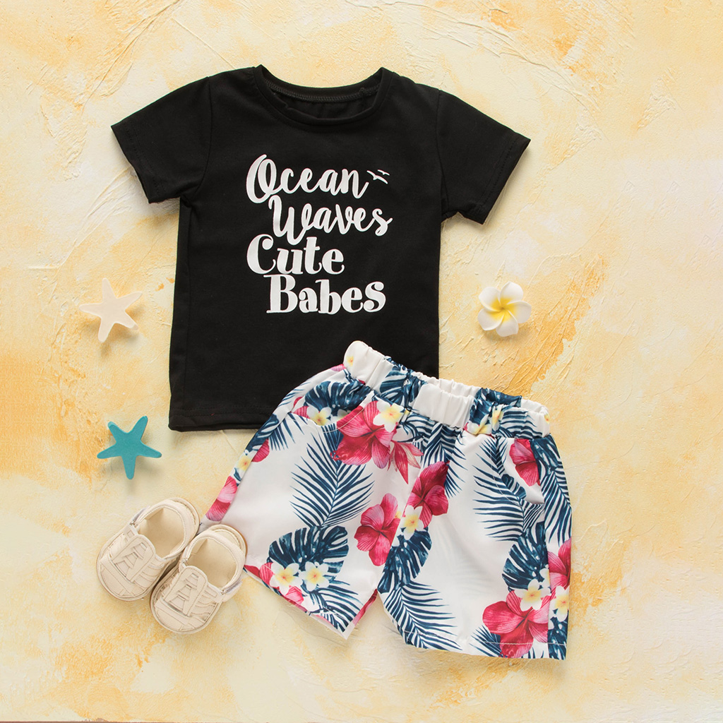 

Baby / Toddler Stylish Letter Print Tee and Floral Shorts Set