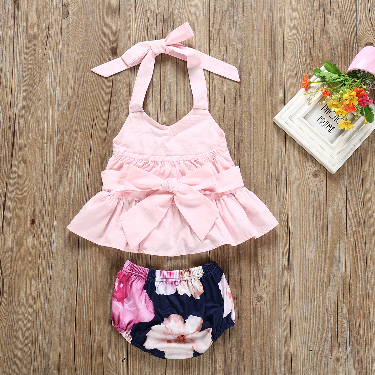 

2-piece Solid Halter Top and Shorts Set