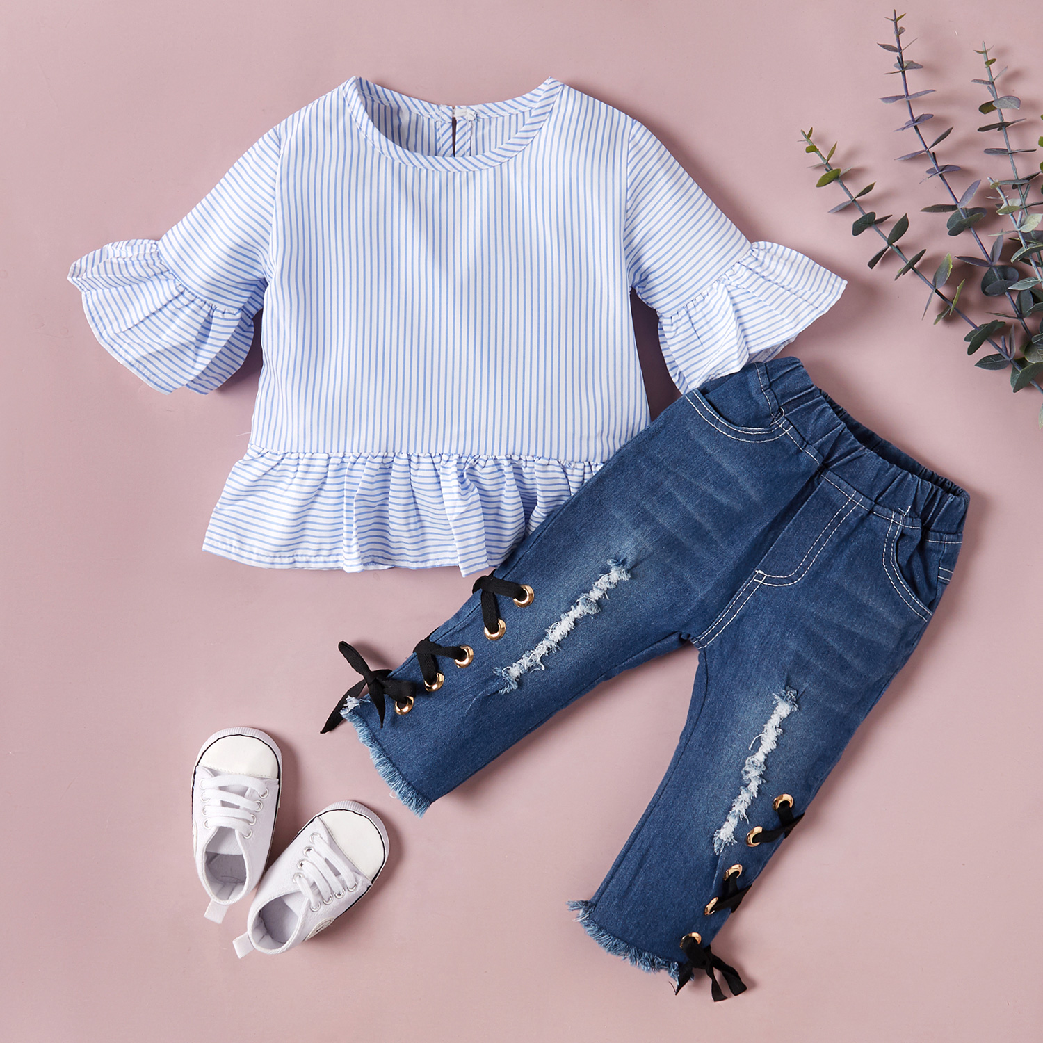 

Baby / Toddler Girl Striped Top and Hole Side Jeans Set