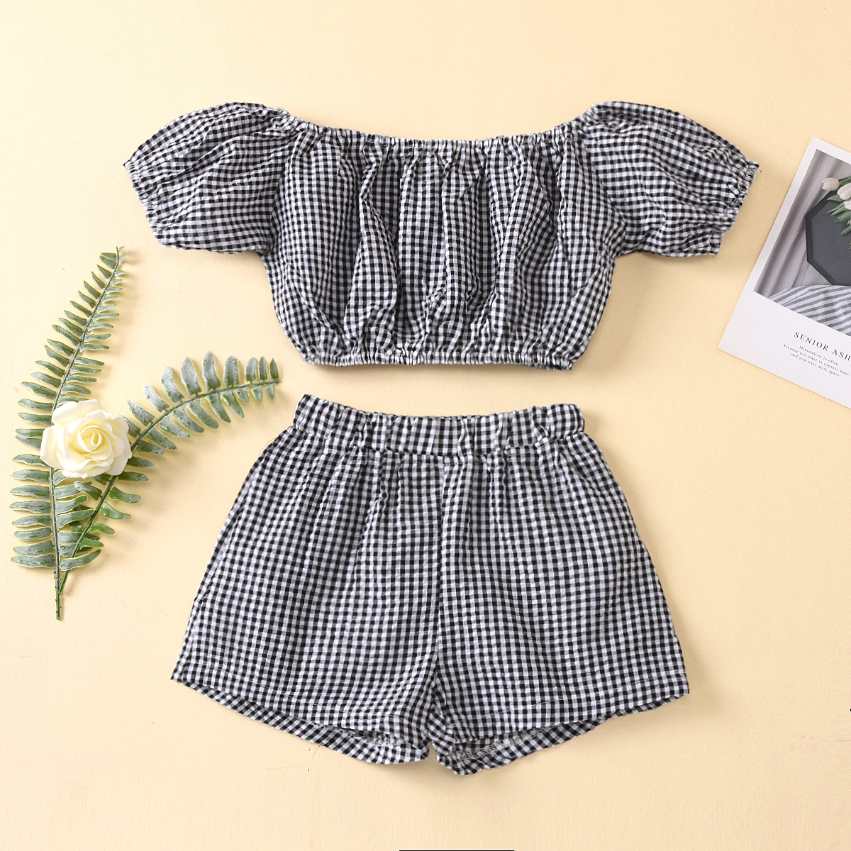 

2-piece Baby / Toddler Girl Off Shoulder Classic Grid Top and Shorts Set