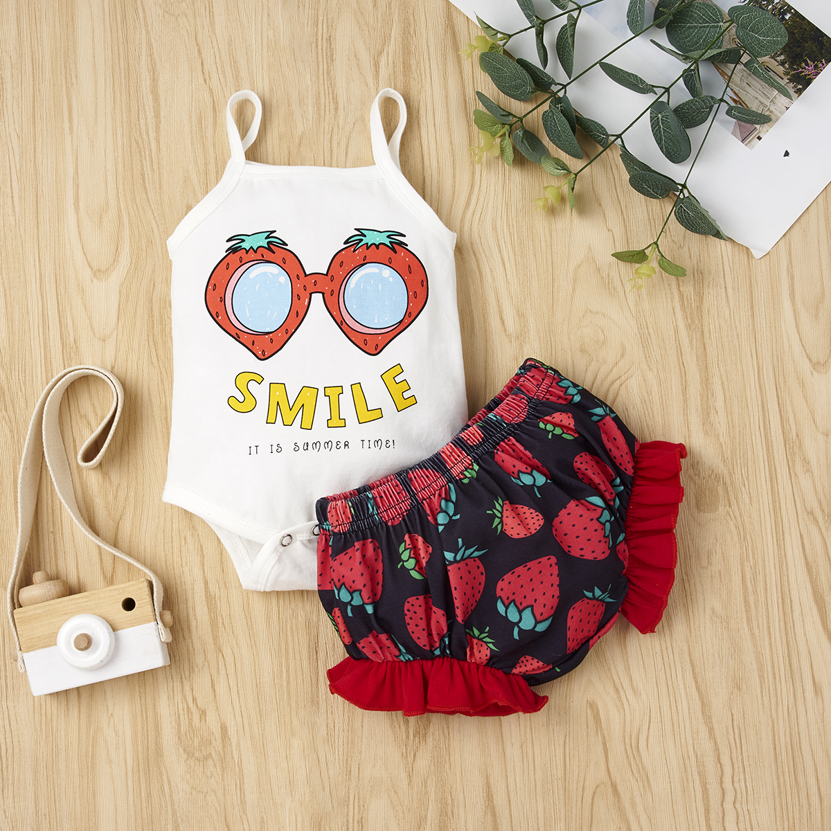 

Baby Girl Strawberry Print Sets