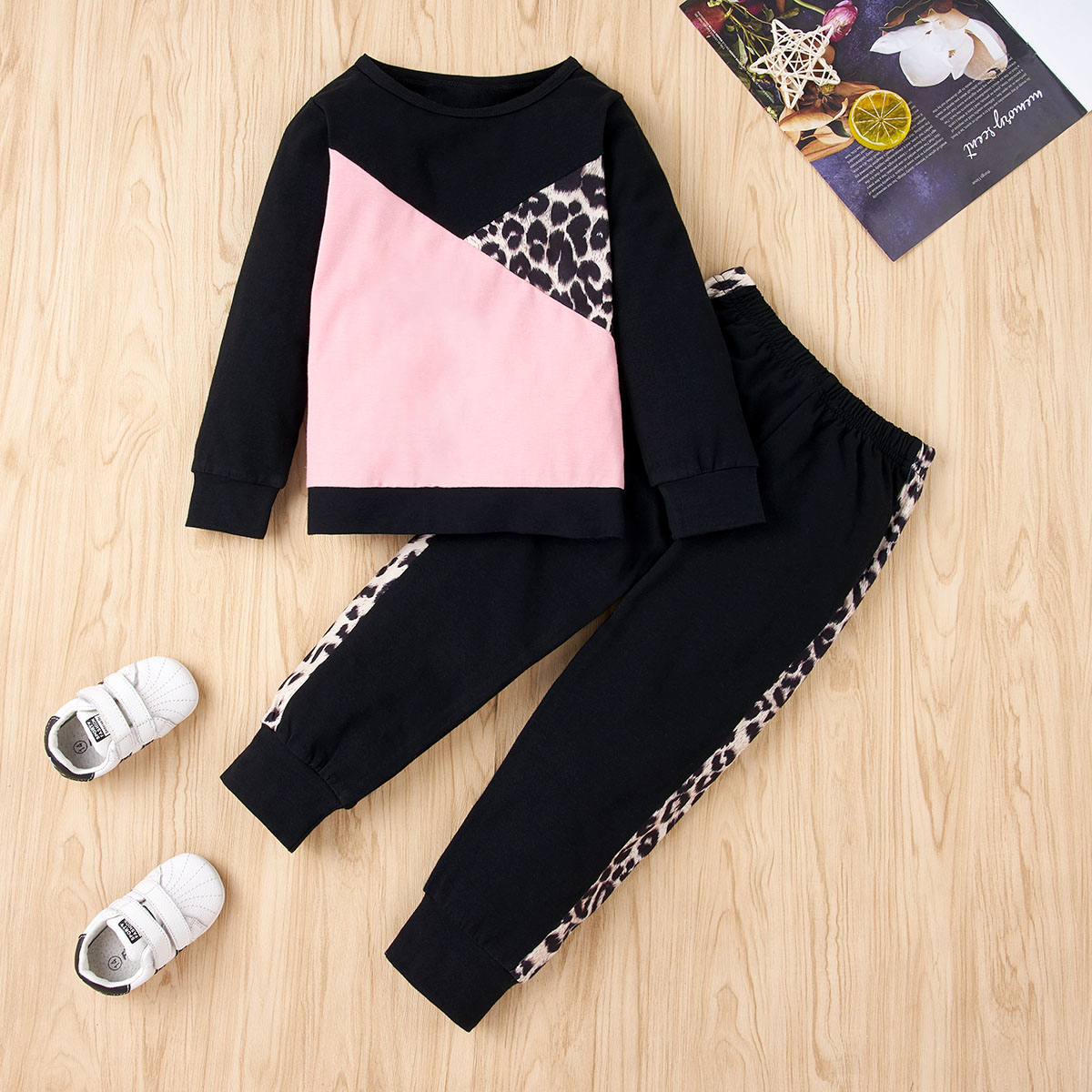 

2-piece Baby / Toddler Girl Leopard Pattern Colorblock Pullover and Striped Pants Set