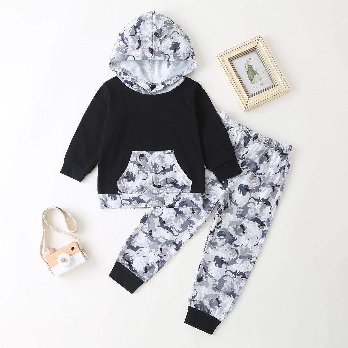 

2-piece Baby / Toddler Animal Print Long-sleeve Hooded Pullover and Pants Set