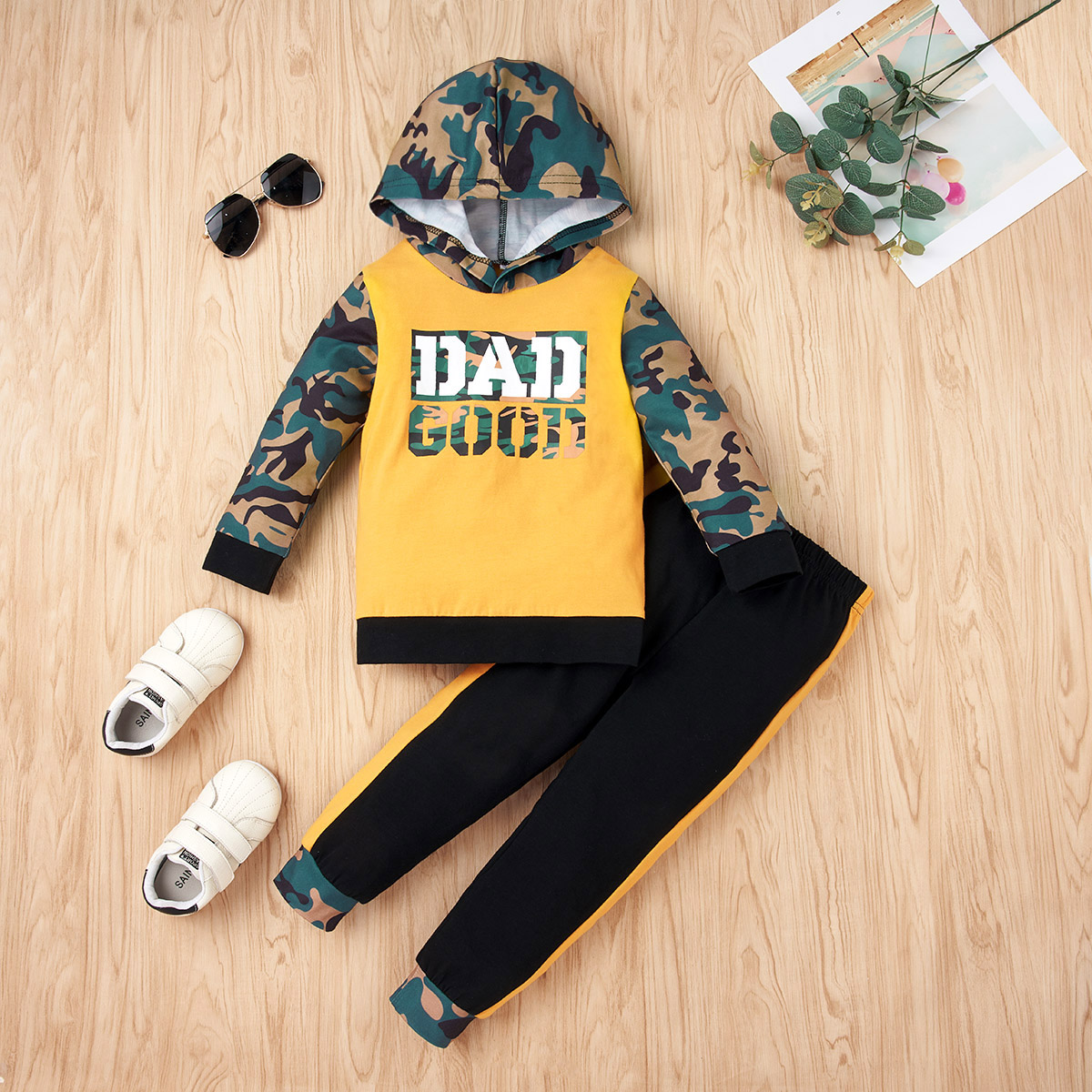 

2-piece Baby / Toddler Letter Camouflage Long-sleeve Hooded Pullover and Pants Set