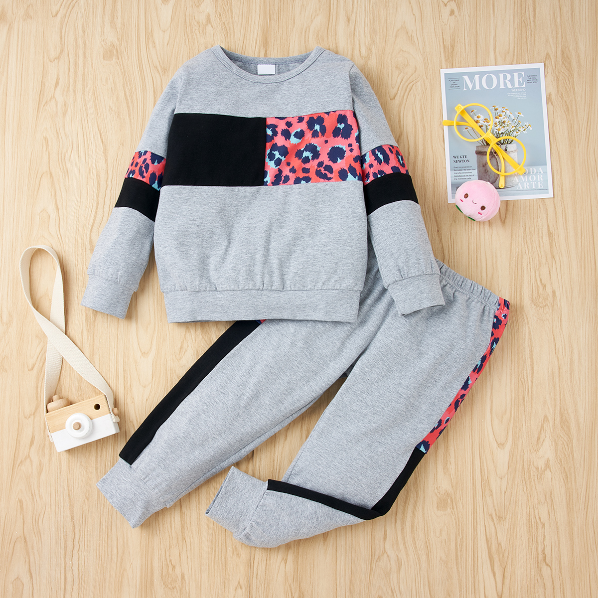 

2-piece Baby / Toddler Leopard Print Ruffled Top and Pants Set