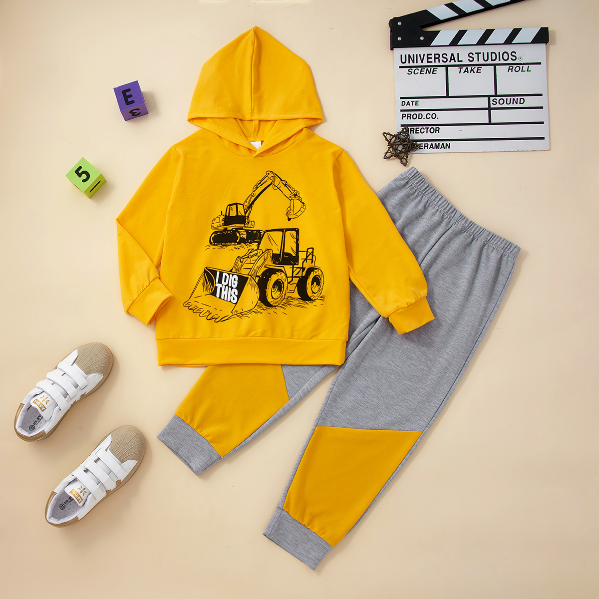 

2-piece Kid Boy Letter Vehicle Print Hoodie Sweatshirt and Colorblock Elasticized Pants Set