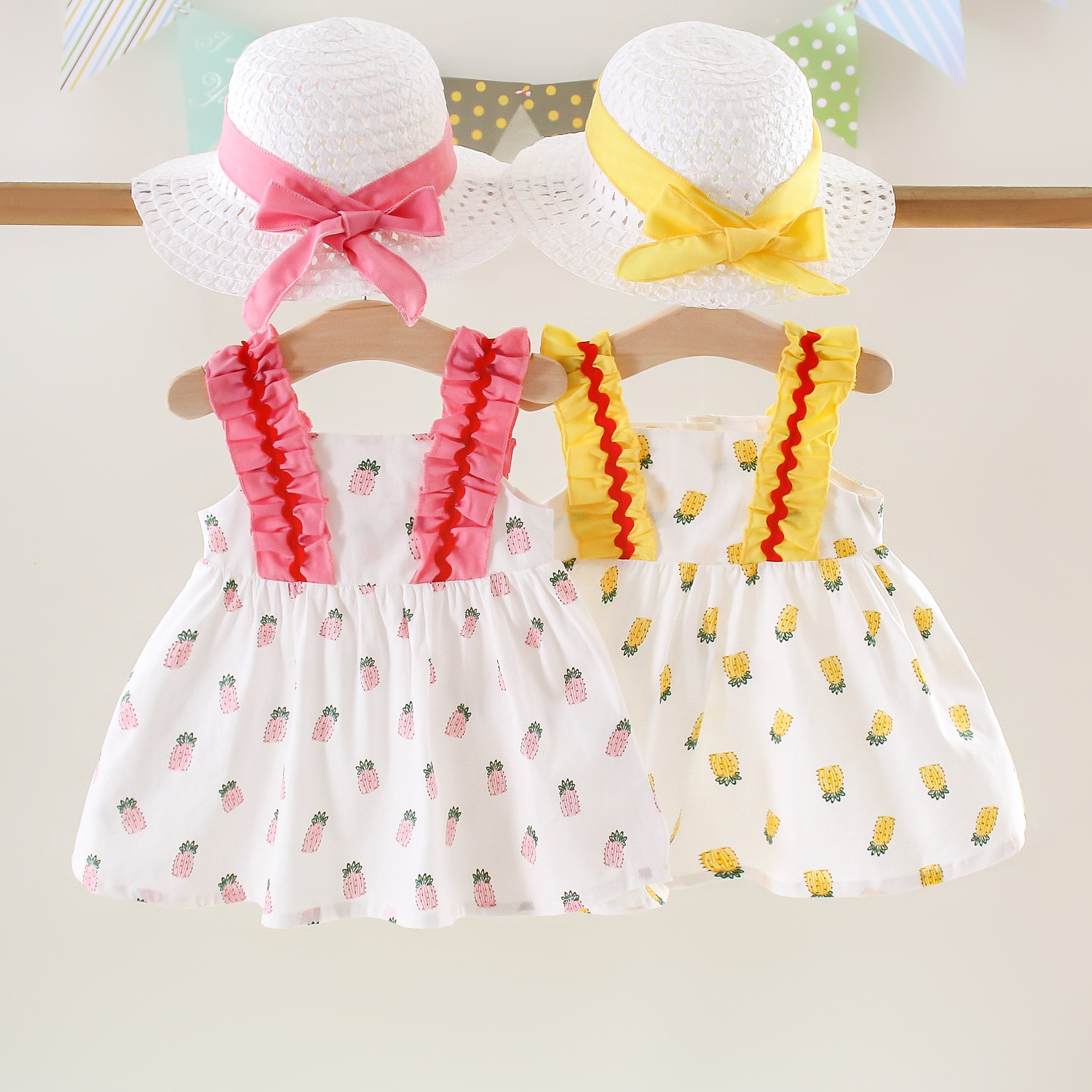 

2pcs Pineapple Allover Sleeveless Baby Tank Dress
