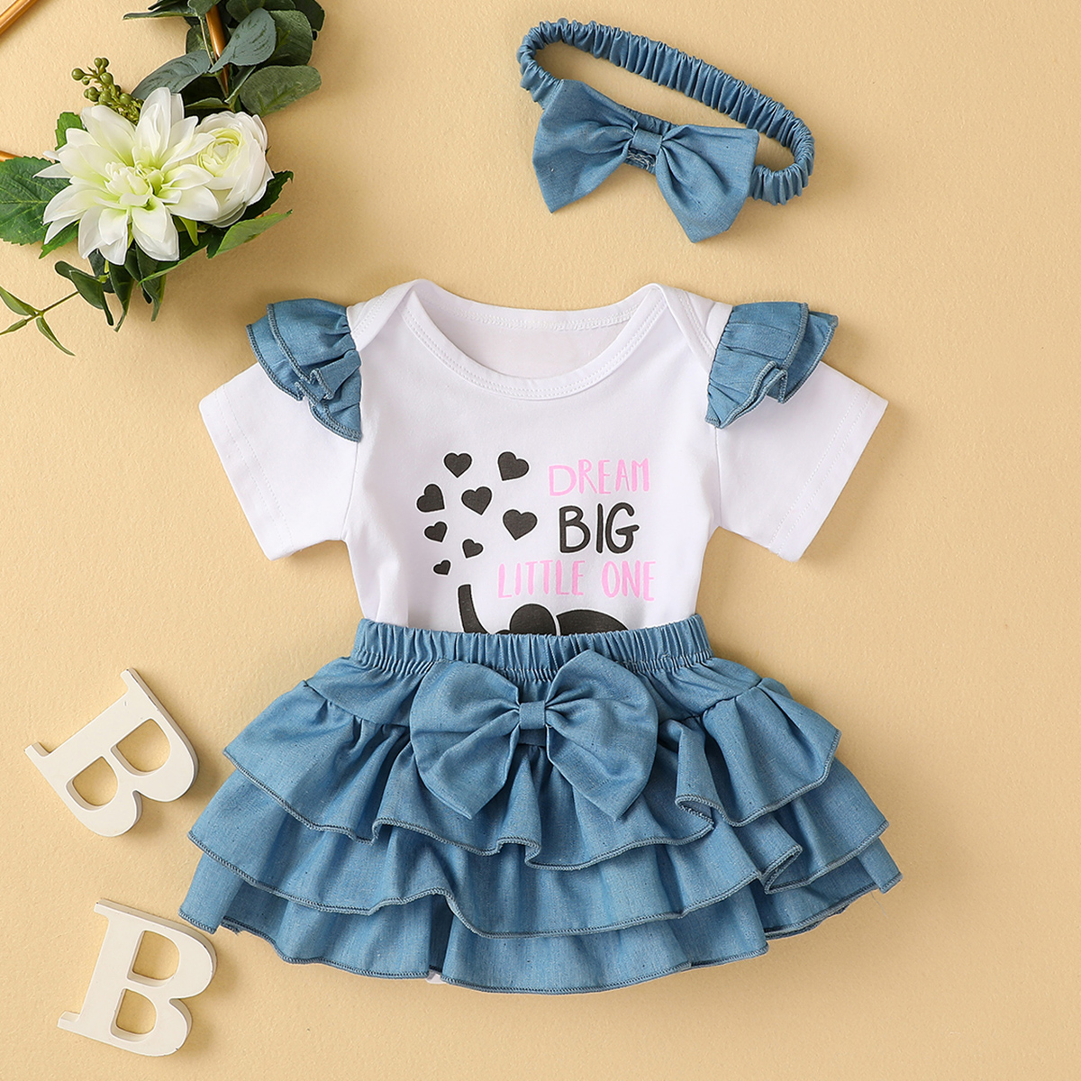 

3pcs Letter and Elephant Print Ruffle and Bow Decor Short-sleeve Baby Set