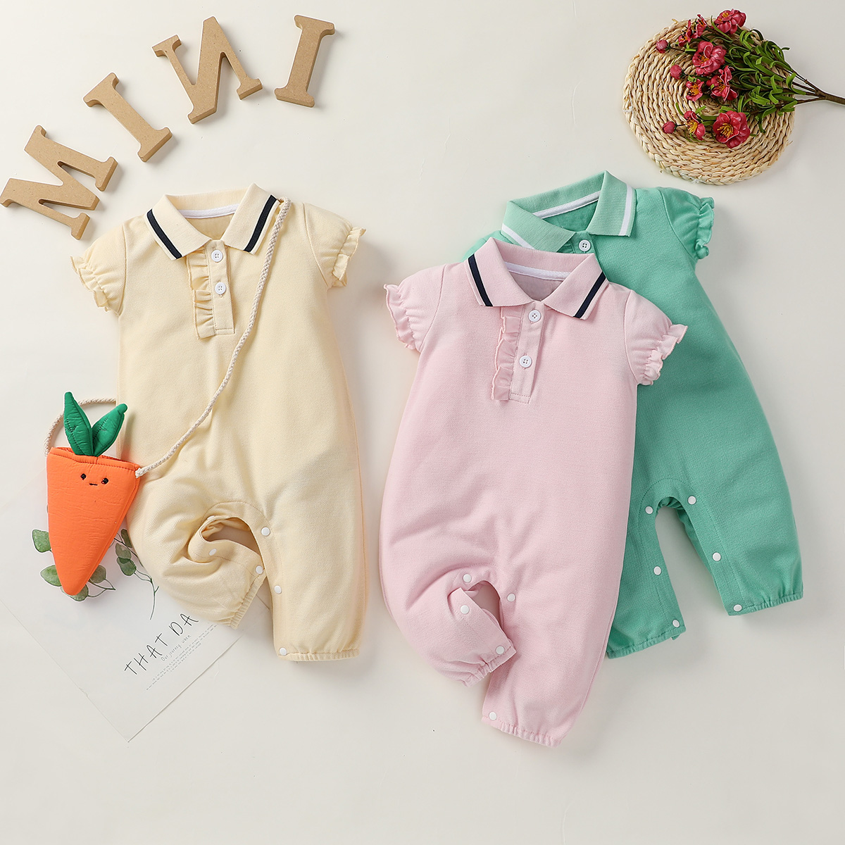 

Solid Color Lapel Collar Short-sleeve Baby Jumpsuit