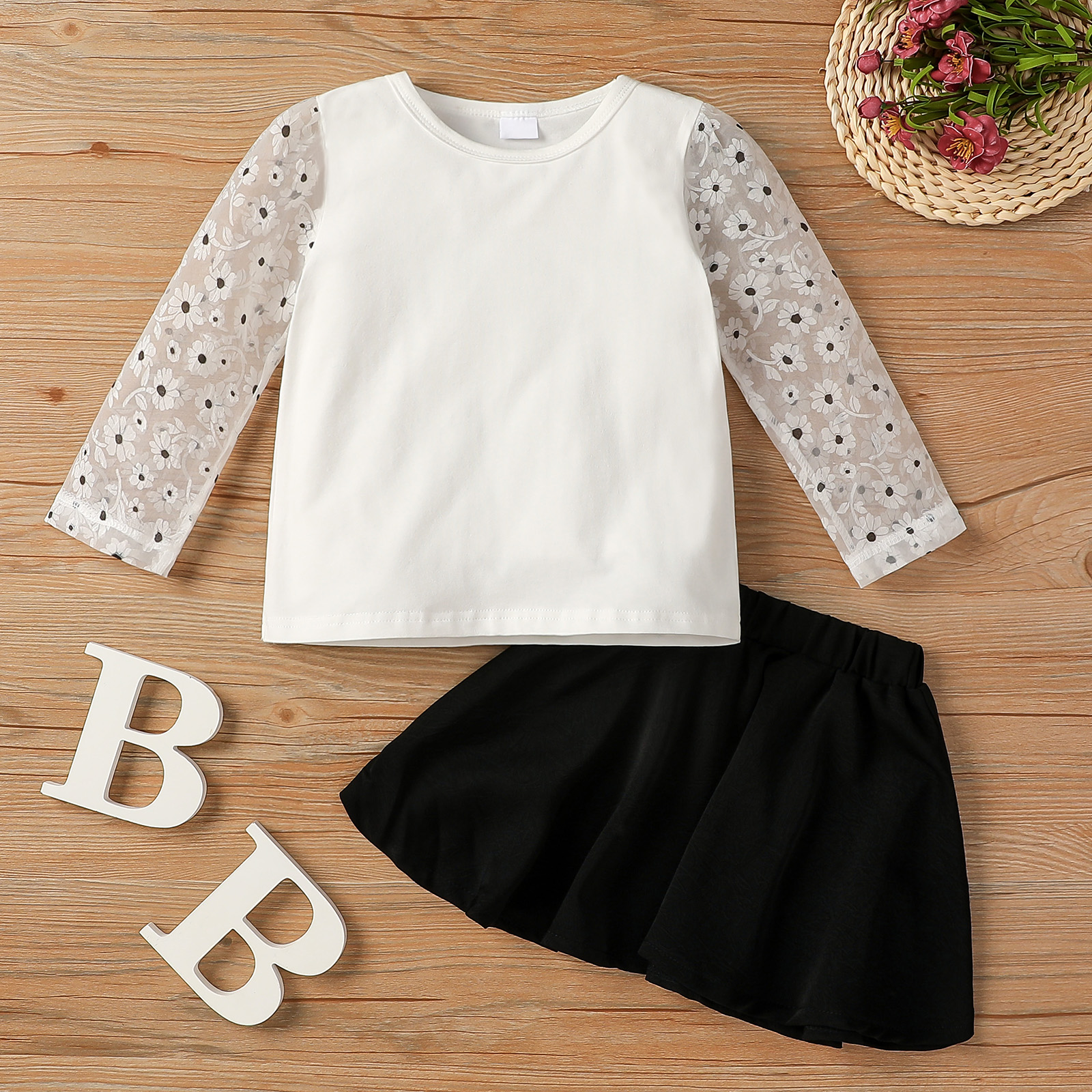 

2-piece Toddler Girl Floral Print Lace Long-sleeve Top and Solid Skirt Set