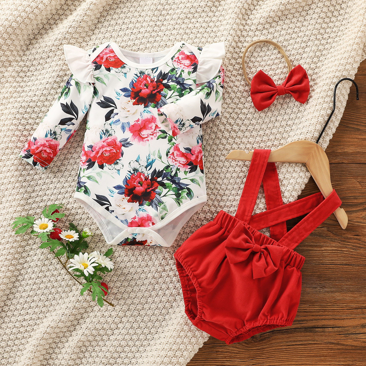 

Baby 3pcs Floral Print Long-sleeve Romper and Corduroy Overalls Set