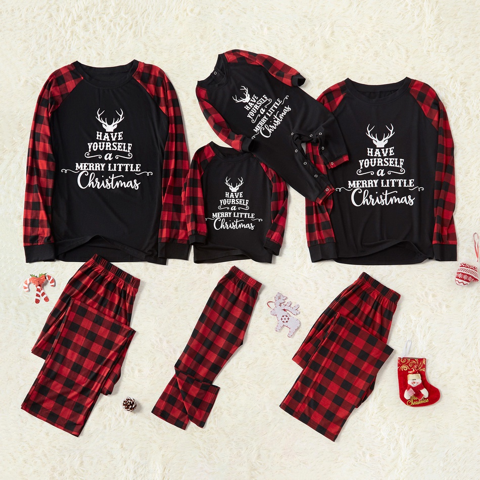 

Merry Christmas Letter Print Plaid Design Family Matching Pajamas Sets
