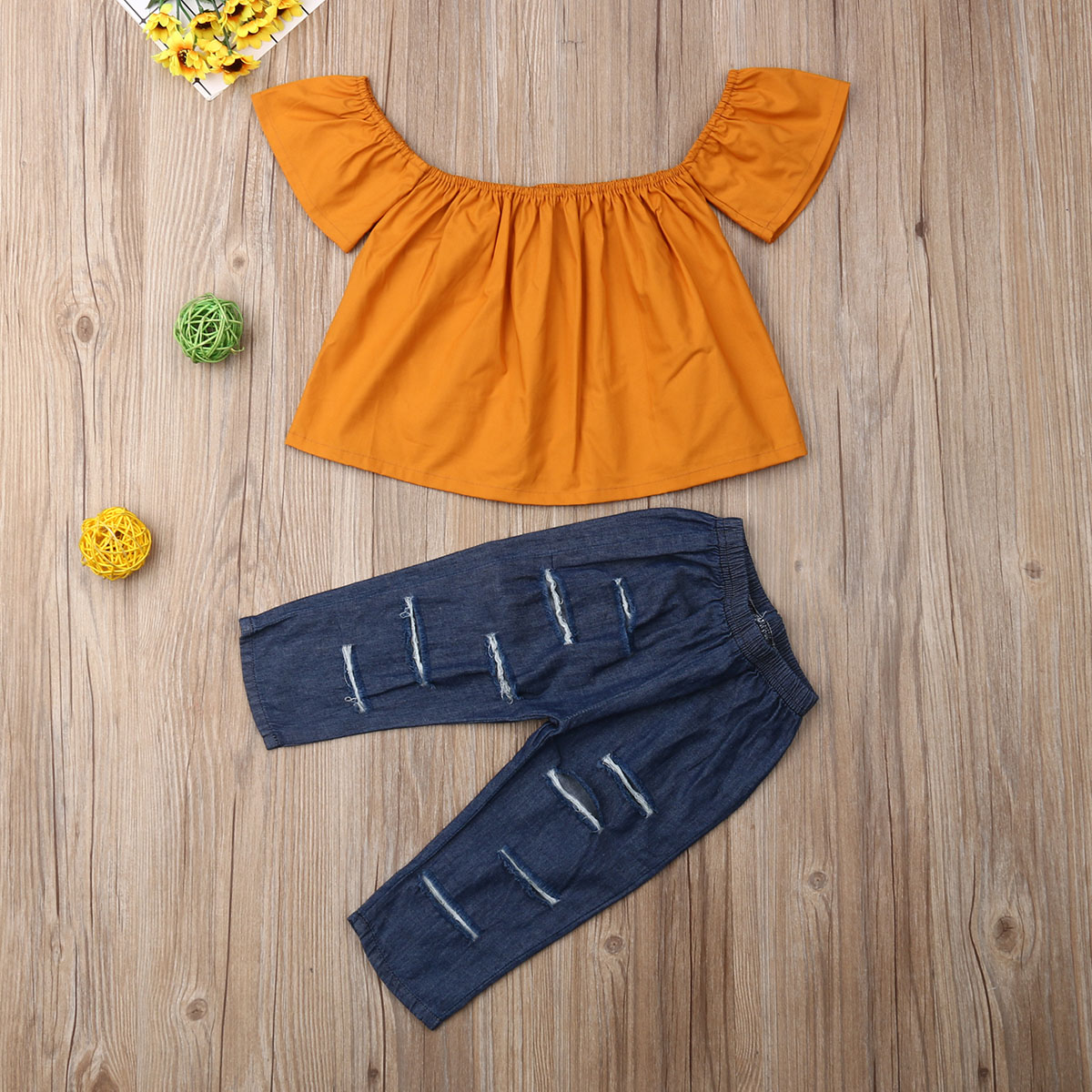 

Baby / Toddler Solid Off Shoulder Top and Ripped Denim Pants Set