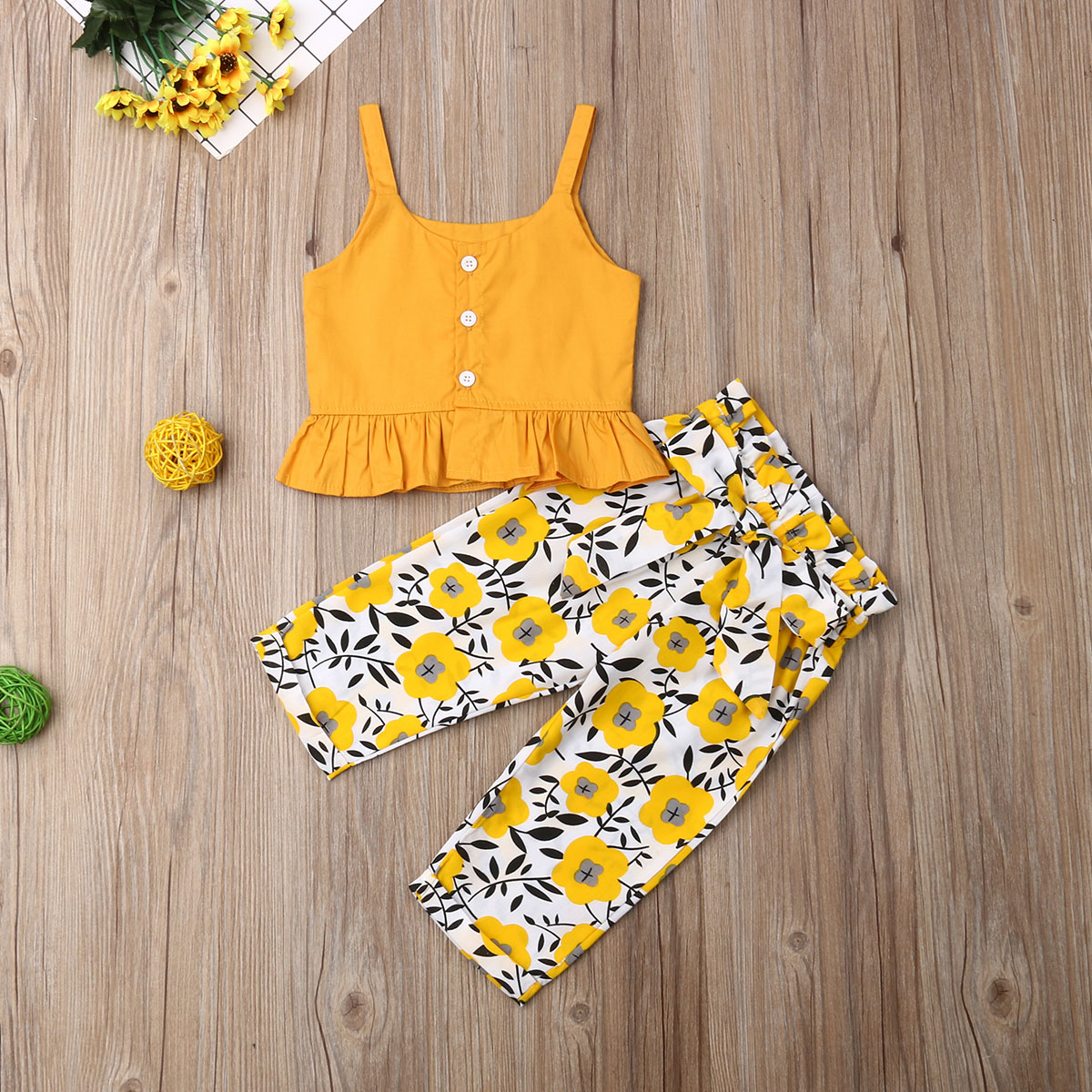 

Baby / Toddler Fashion Solid Strappy Top and Floral Pants Set