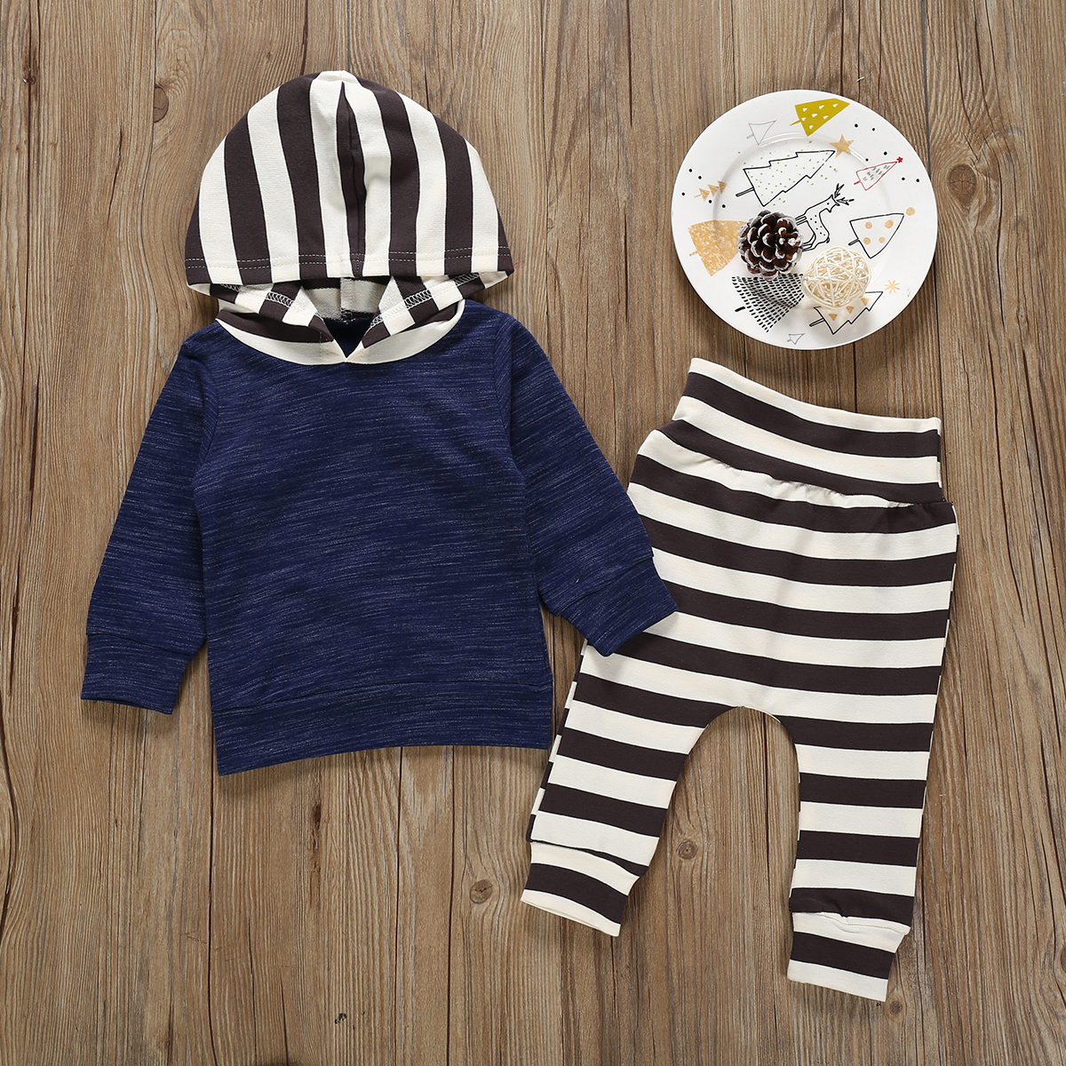 

Baby / Toddler Striped Hoodie and Pants Set