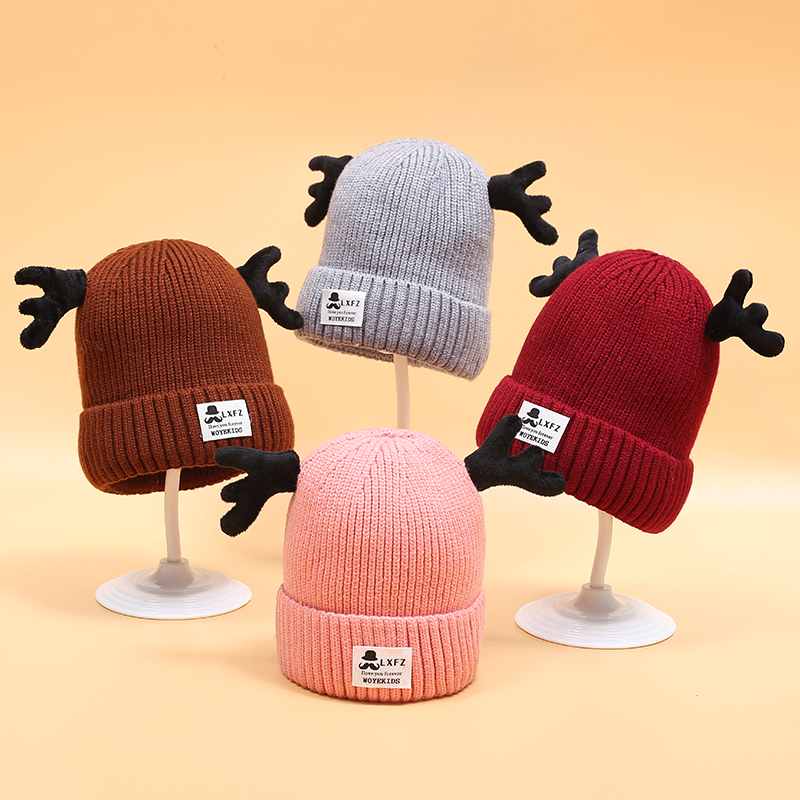 

Baby / Toddler Solid Knitted Hat