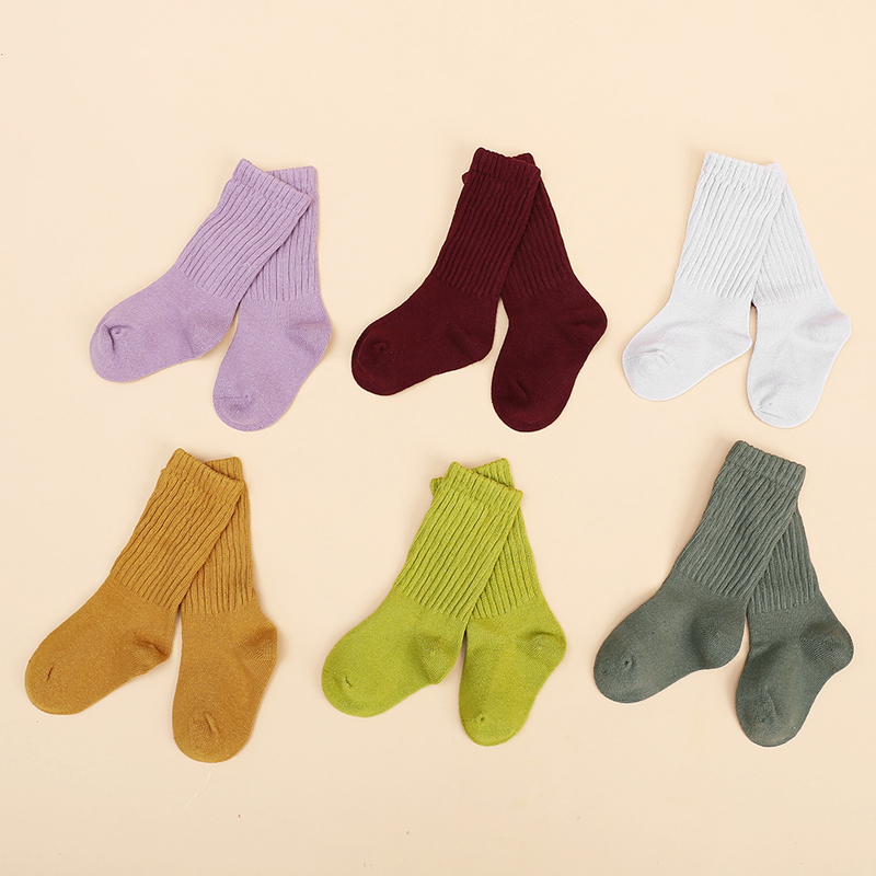 

Baby / Toddler Solid Knitted Middle Socks ( Various colors )