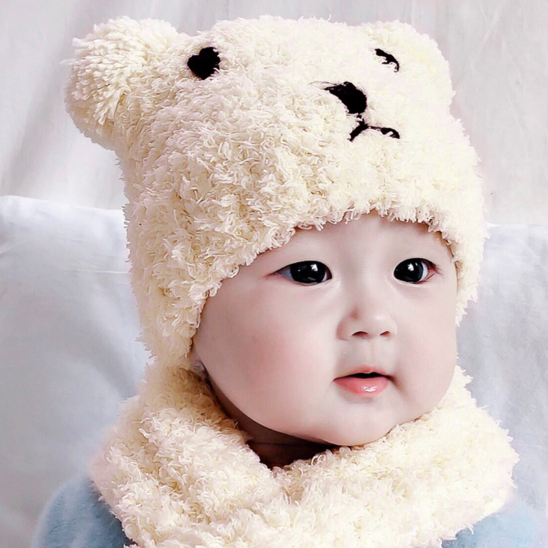 

2-piece Baby Bear Decor Fleece Sweet Hat with Scarf