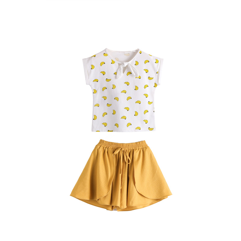 

Girl Print Fruit Short-sleeve Shirt and Solid Shorts Set