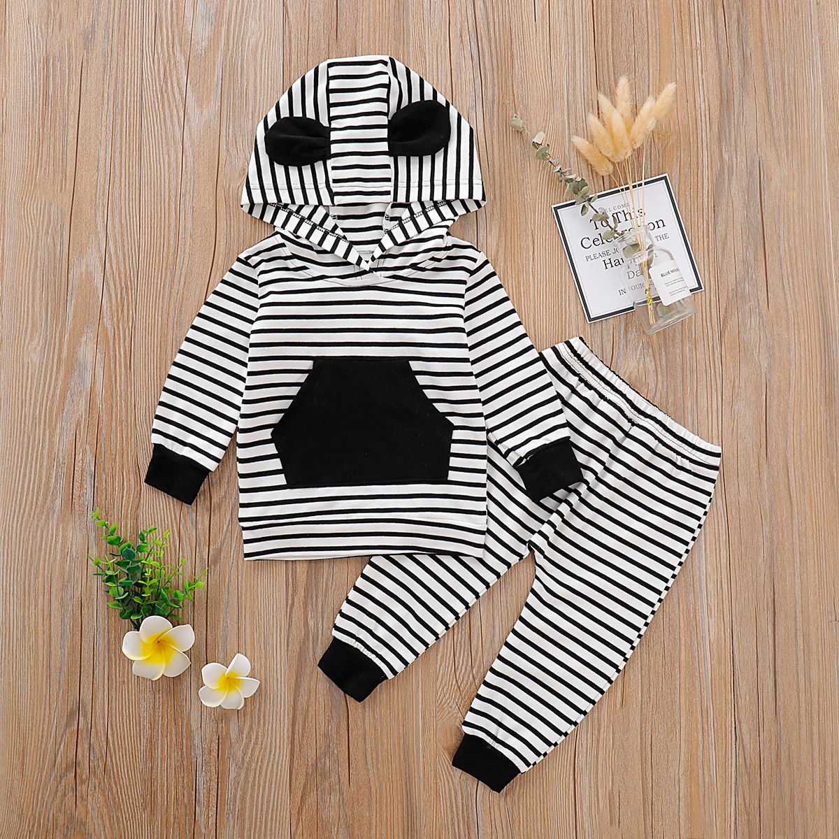 

Baby / Toddler 3D Ear Decor Striped Hoodie and Pants Set
