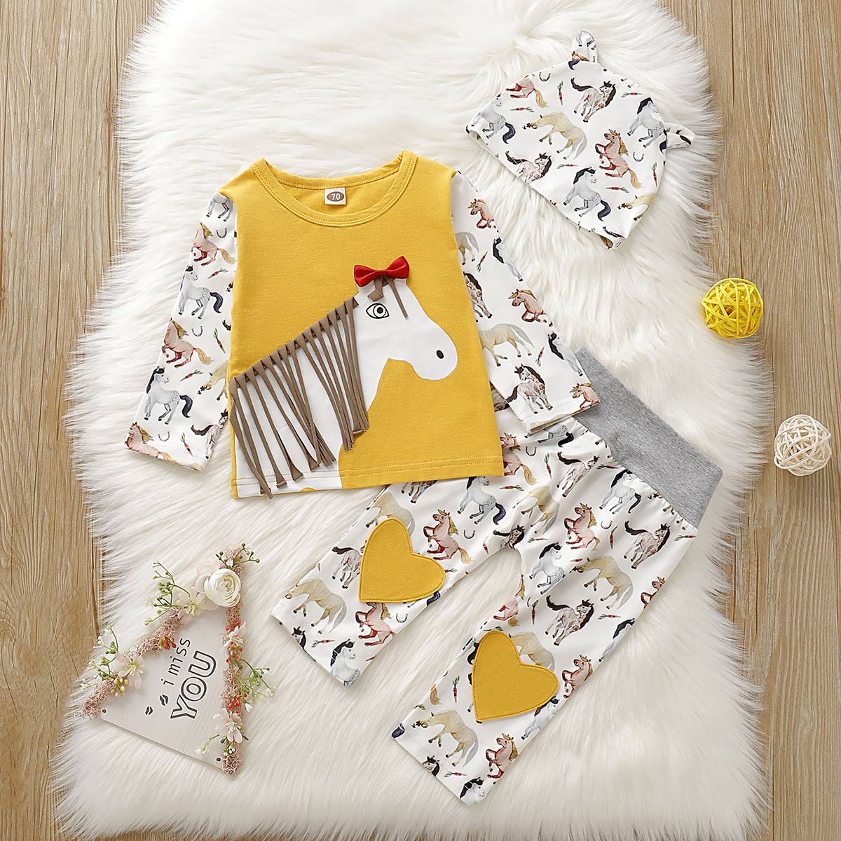 

3-piece Baby Boy / Girl Stylish Horse Decor Top and Heart Pants with Hat Set
