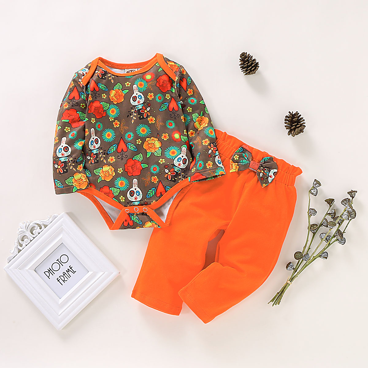 

Baby Girl Halloween Stylish Floral Bodysuit and Solid Bow Pants Set