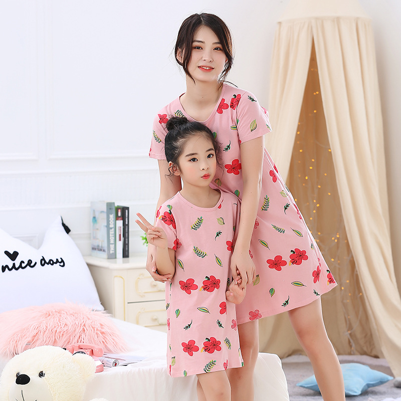 

Lovely Floral Print Pajamas Dress for Mom and Mme