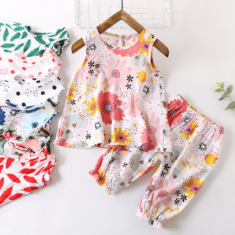 

Baby / Toddler Beautiful Floral Print Tank and Colorful Pants Set