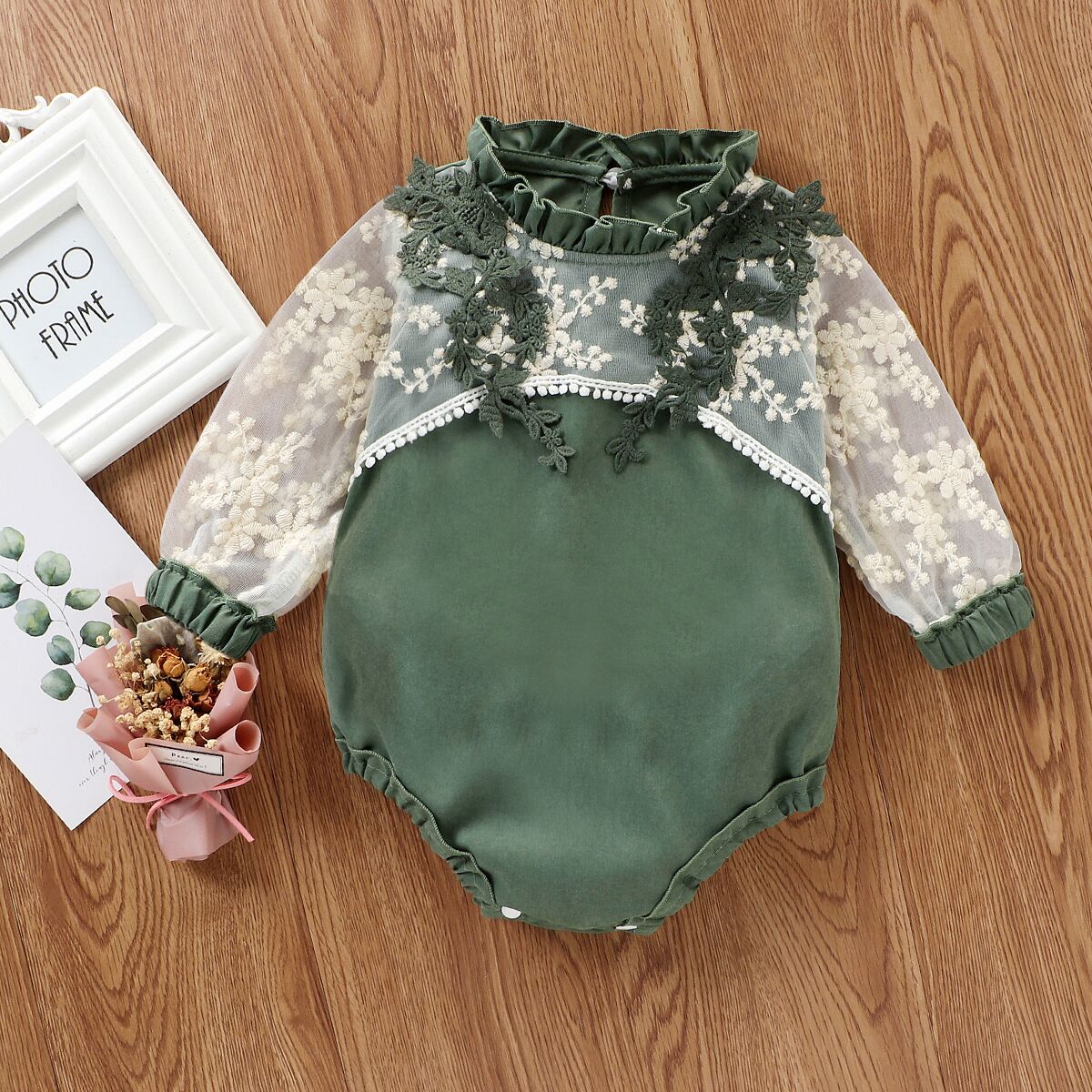 

Baby Lace Tulle Ruffled Long-sleeve Rompers