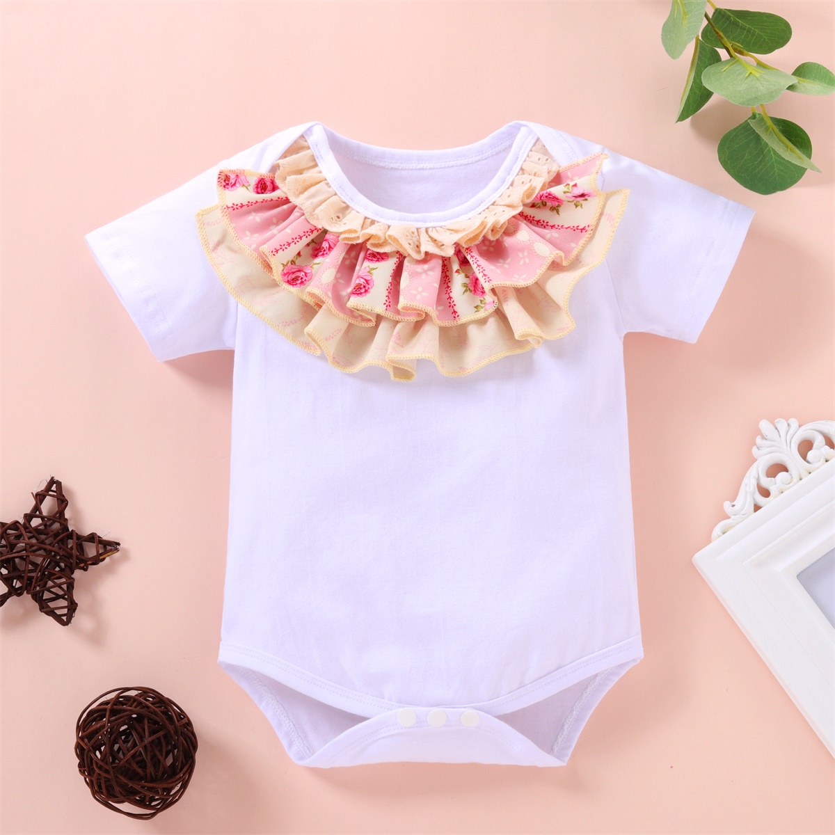 

Baby Girl casual Ruffled Rompers & Bodysuits