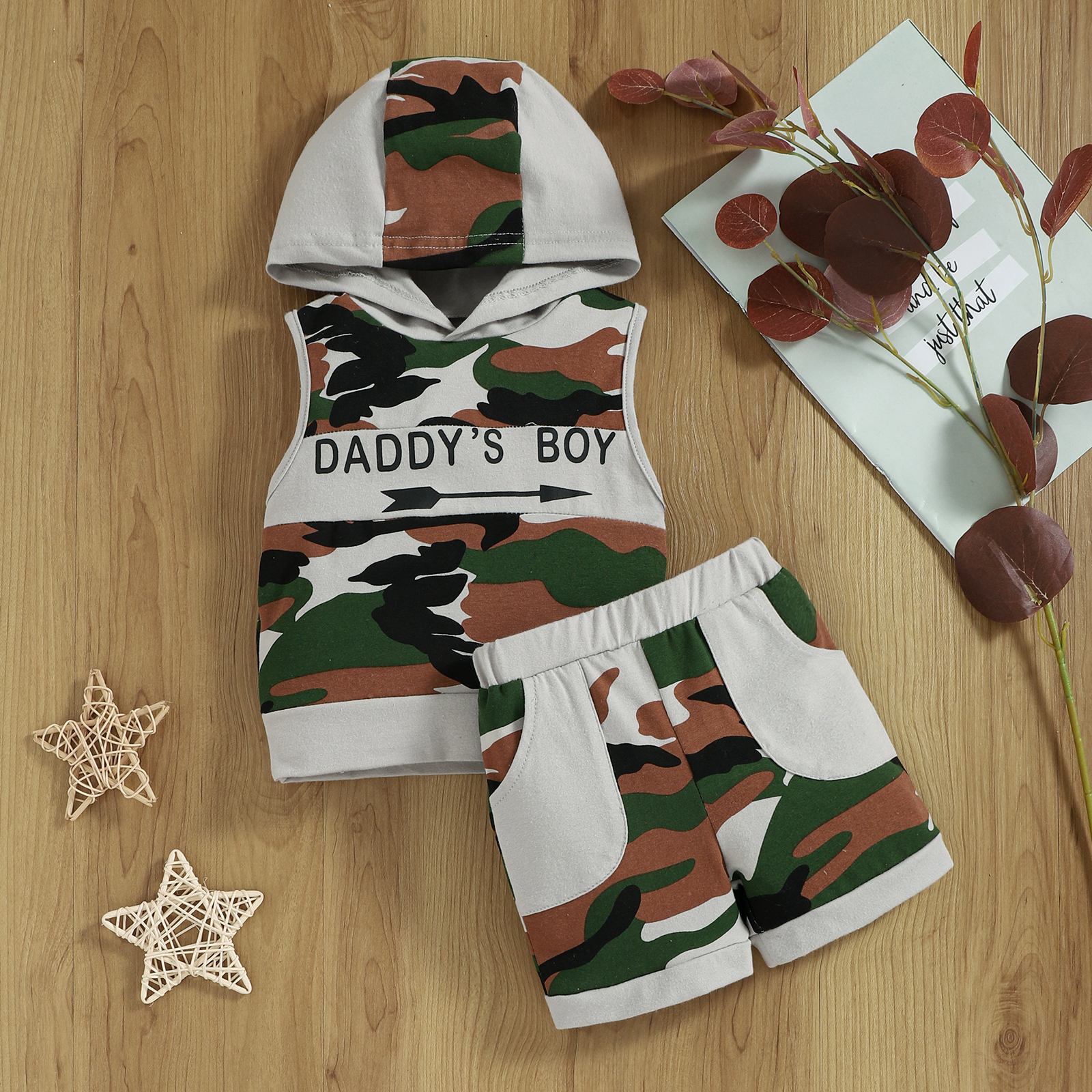 

2pcs Baby Letter Print Camouflage Sleeveless Hoodie and Shorts Set