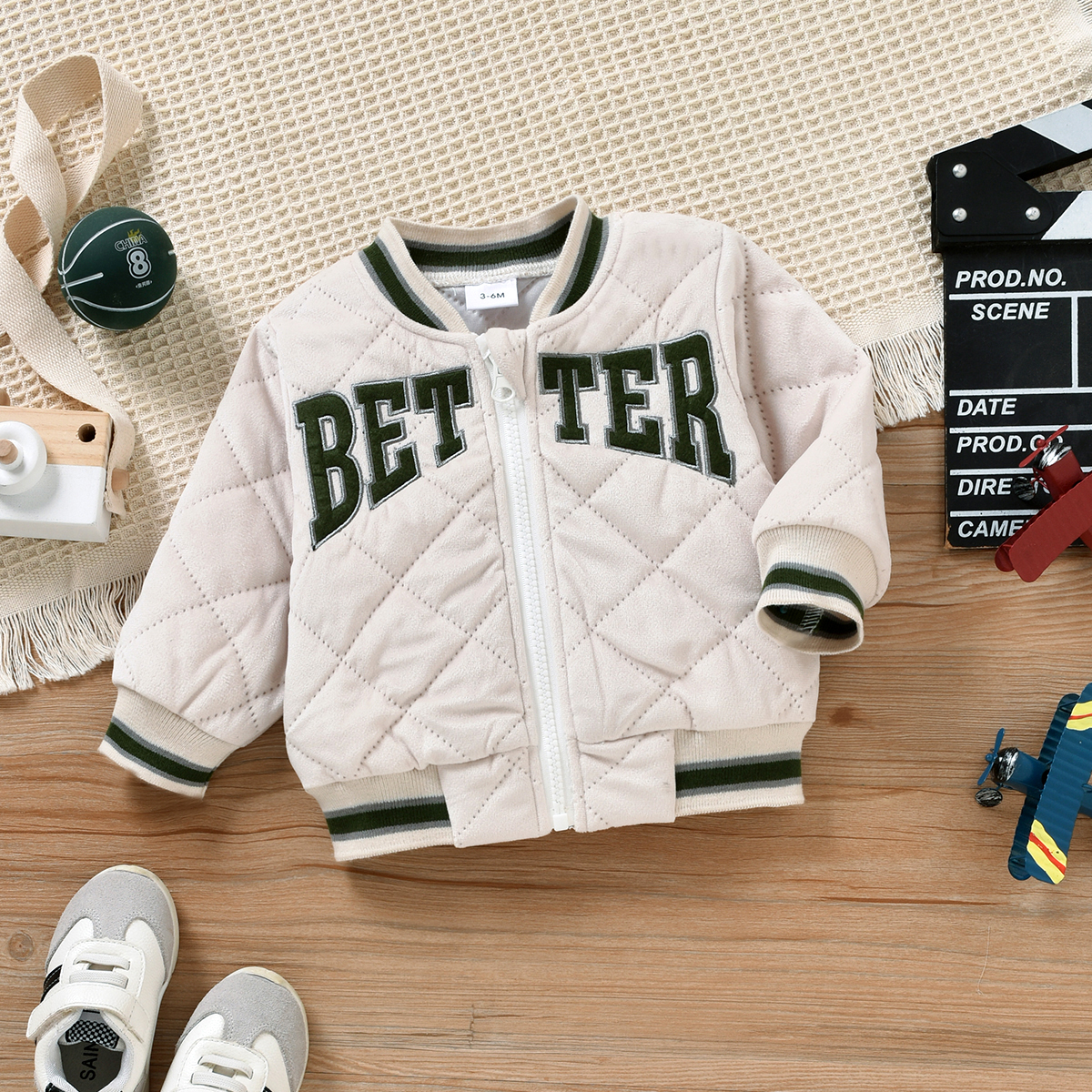 

Baby Boy Letter Design Long-sleeve Thickened Quilted Baseball Jacket