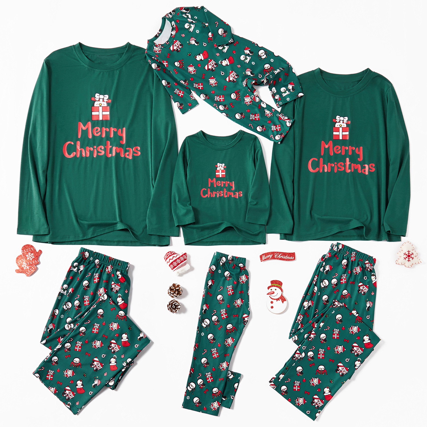 

Family Matching Merry Christmas Santa's Gift Print Pajamas Set