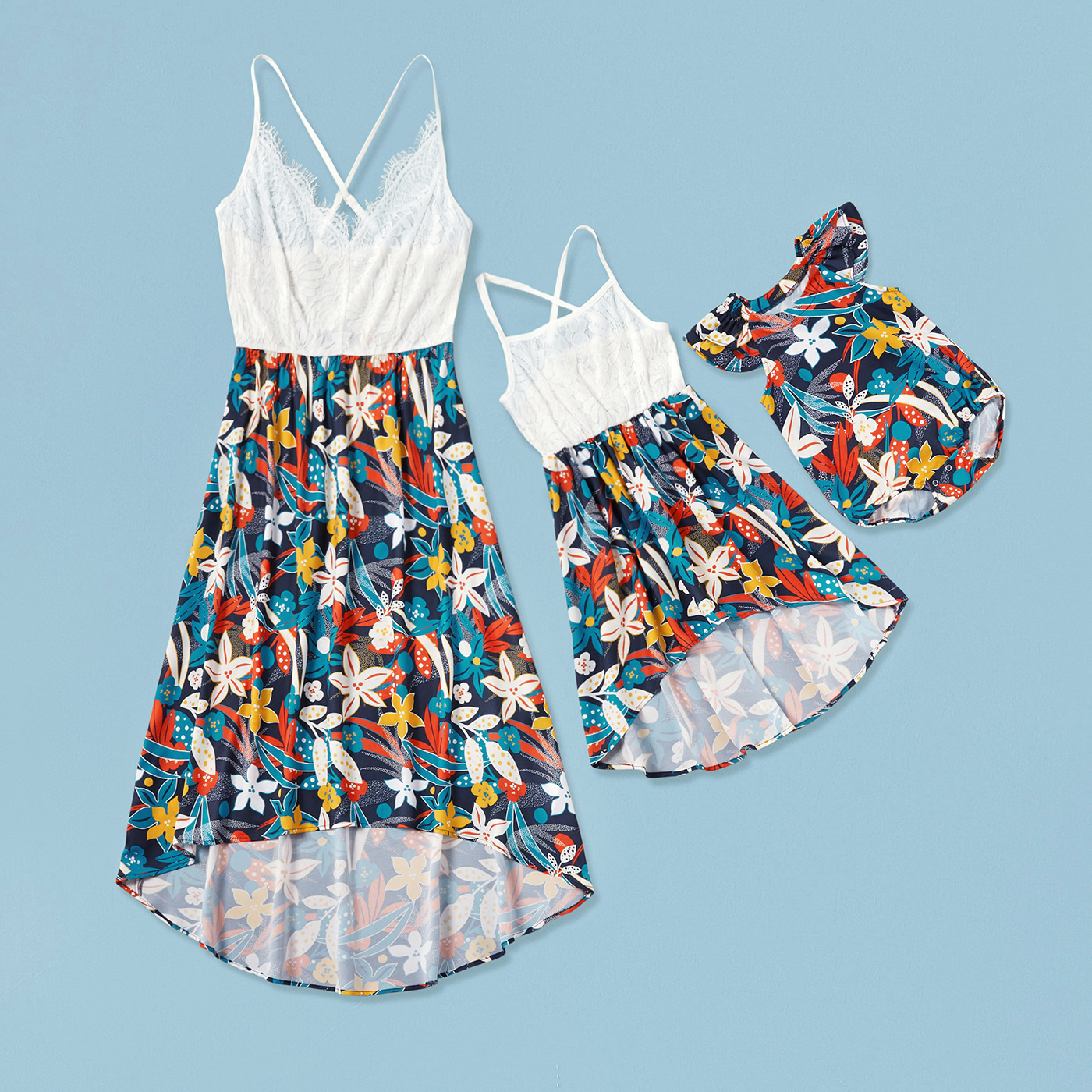 

Mommy and Me Print Stitching Lace Sling Dresses