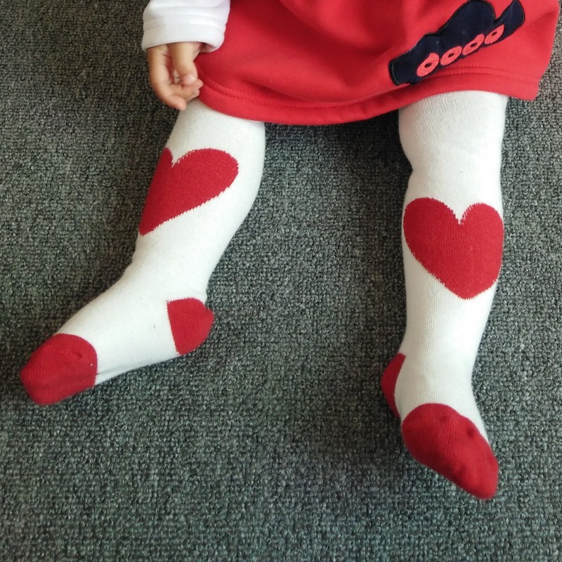 

Baby Girl Sweet Heart Print Pantyhose